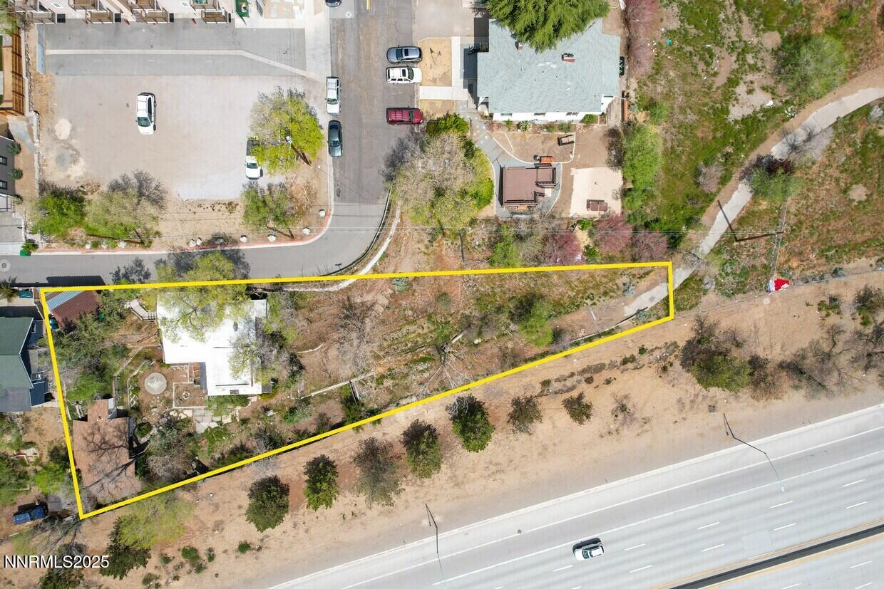 400 Minerva Lane Property Photo 1