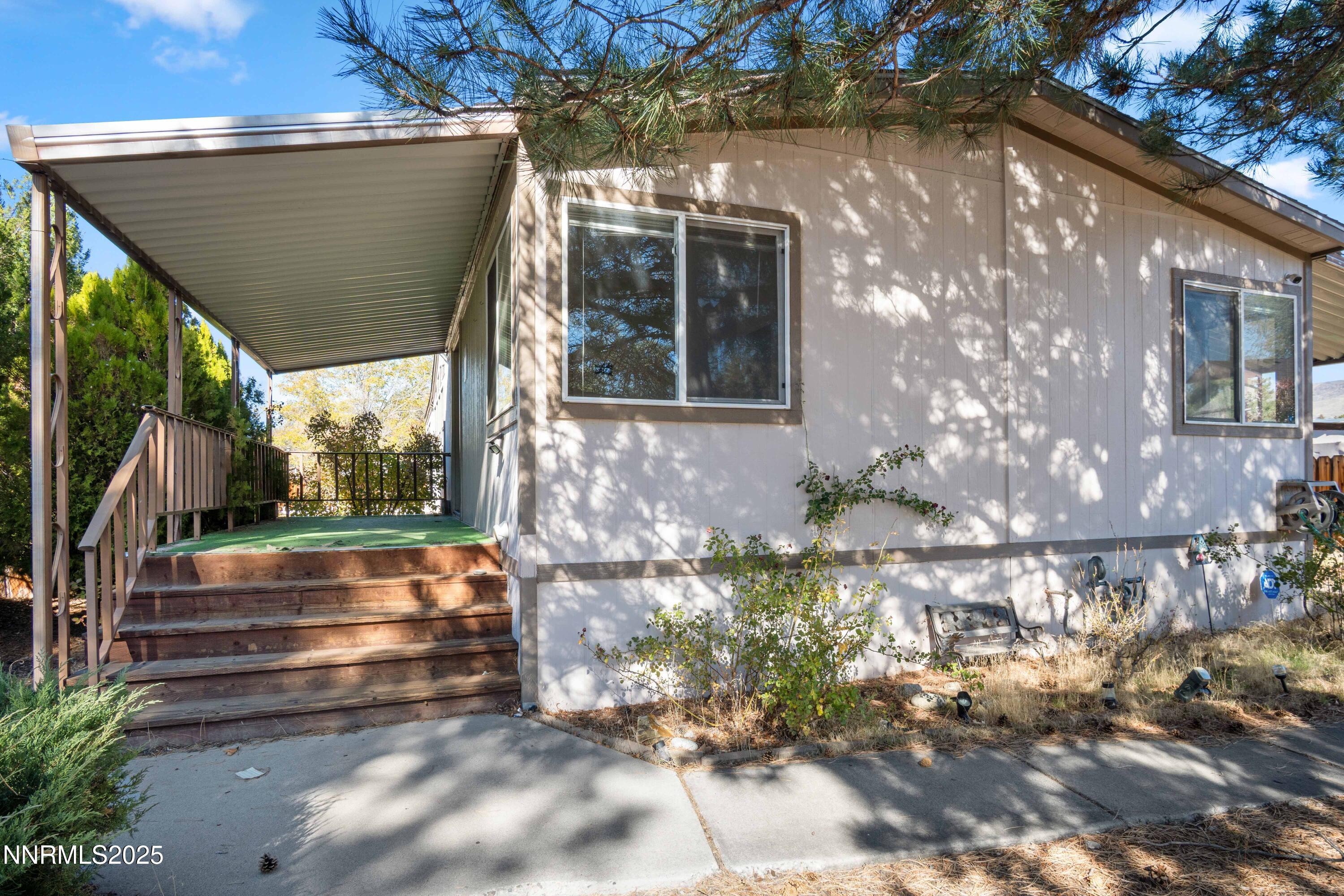 2524 Sneddon Way Property Photo 1