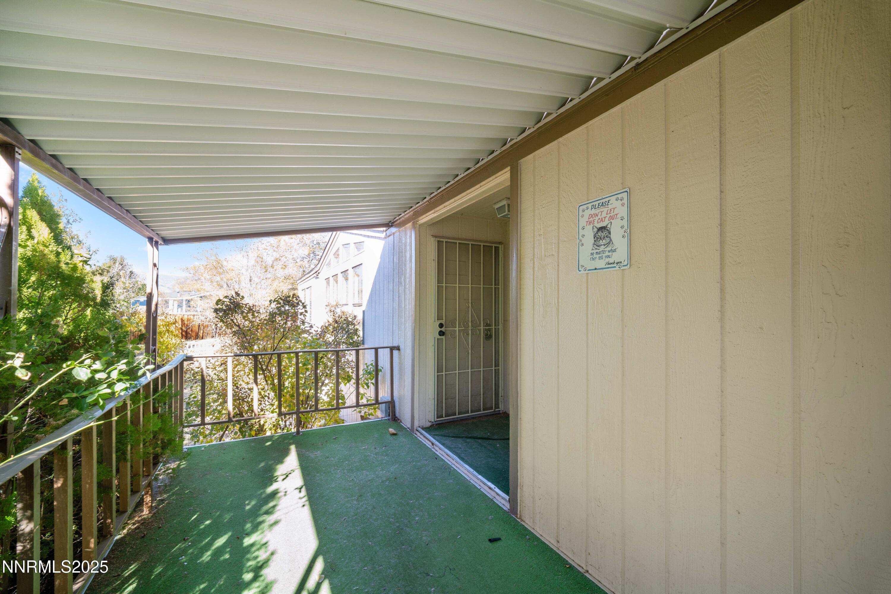 2524 Sneddon Way Property Photo 2