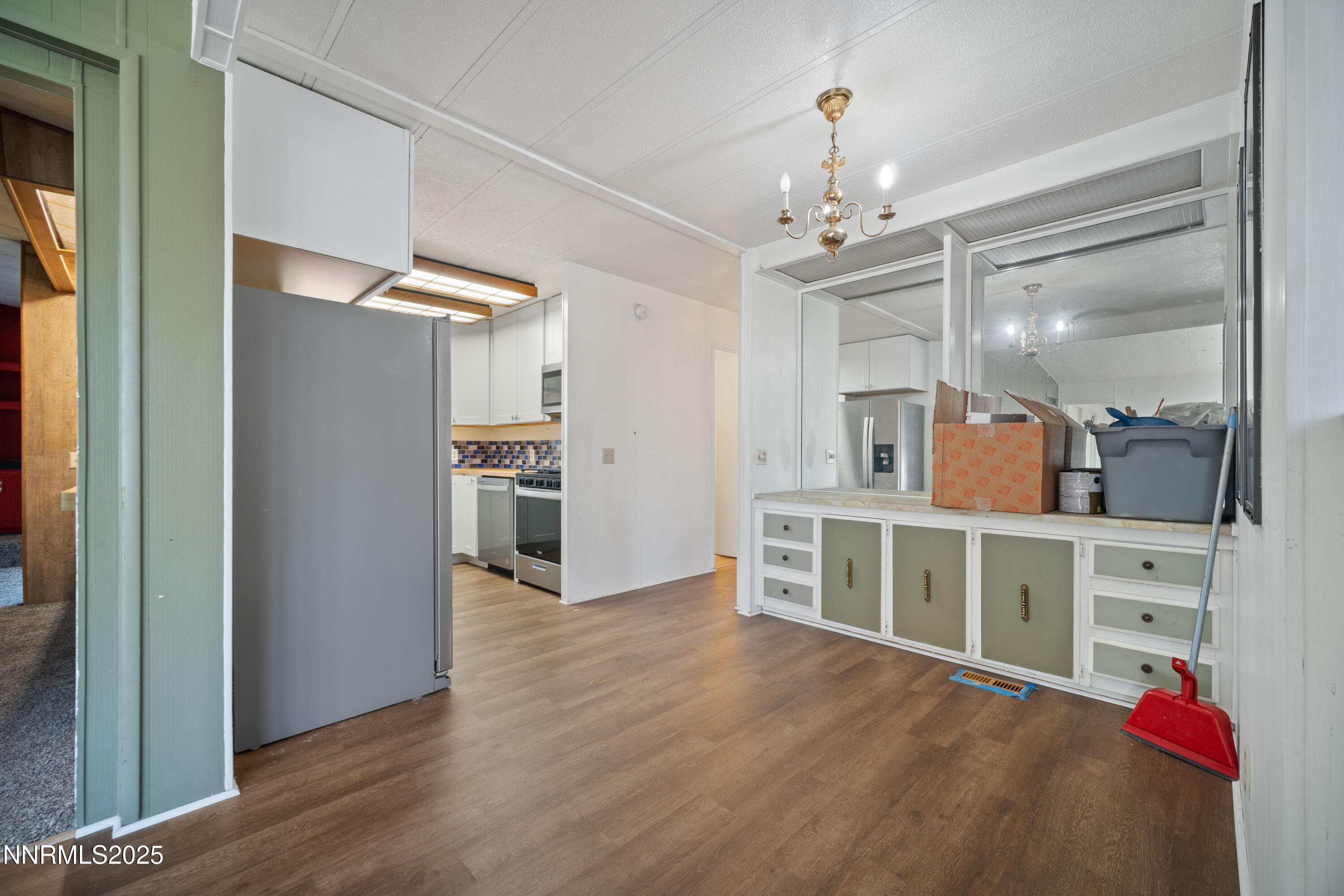 2524 Sneddon Way Property Photo 10