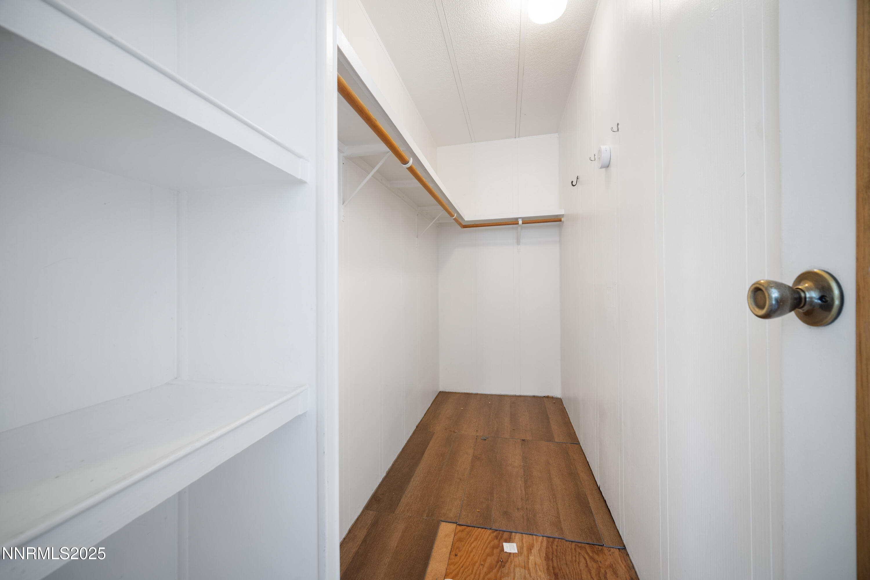 2524 Sneddon Way Property Photo 15