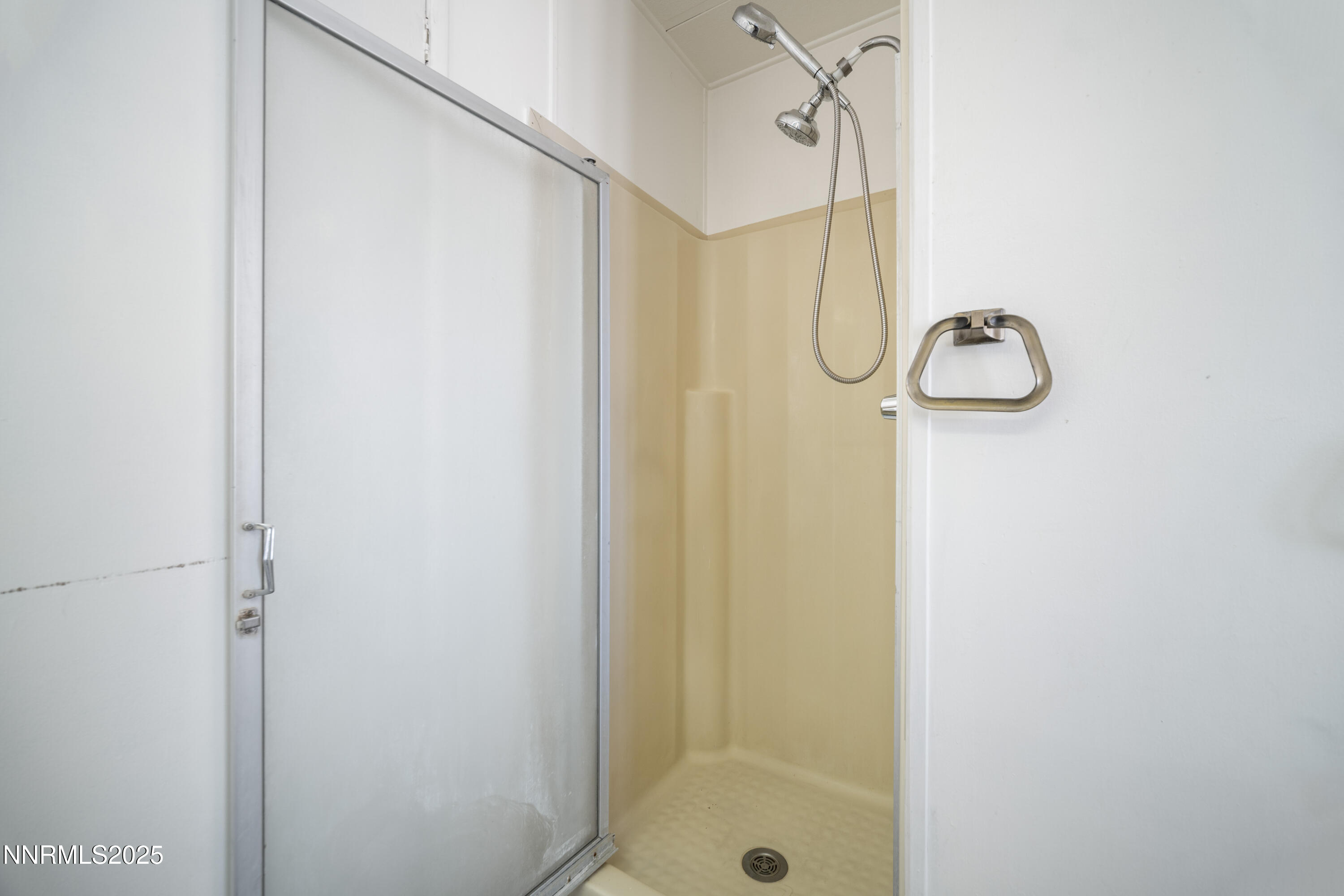 2524 Sneddon Way Property Photo 17