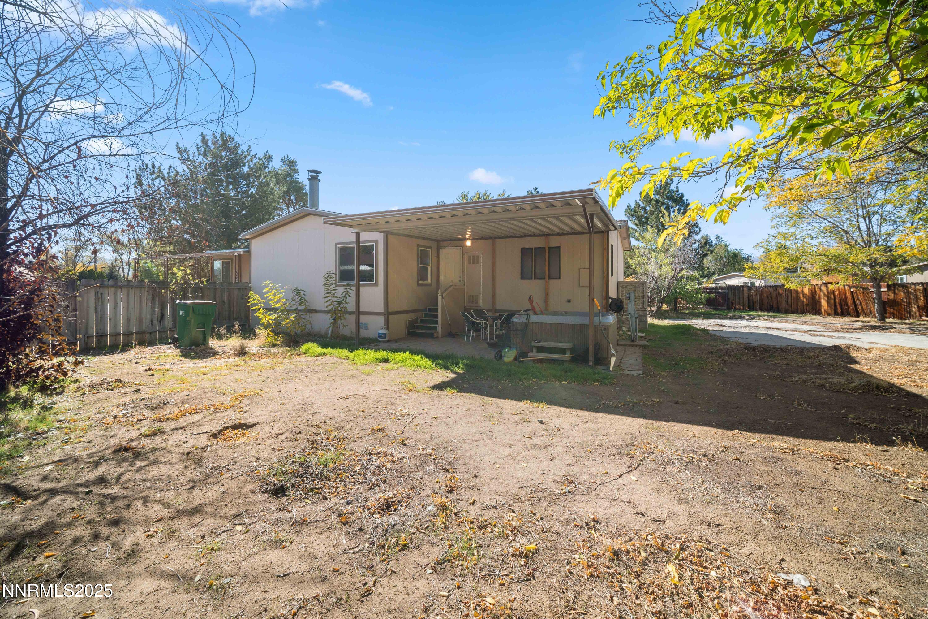 2524 Sneddon Way Property Photo 25