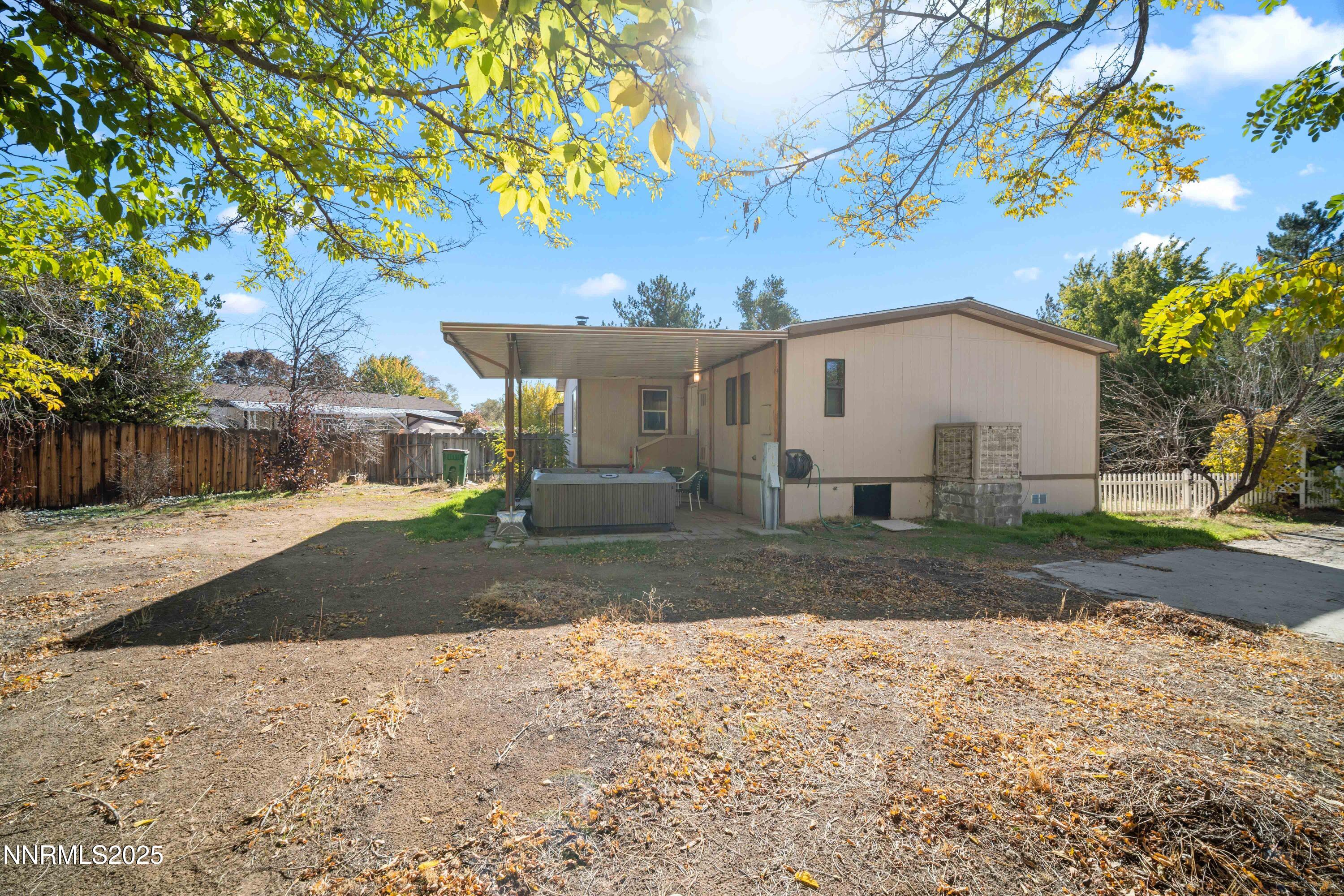 2524 Sneddon Way Property Photo 27