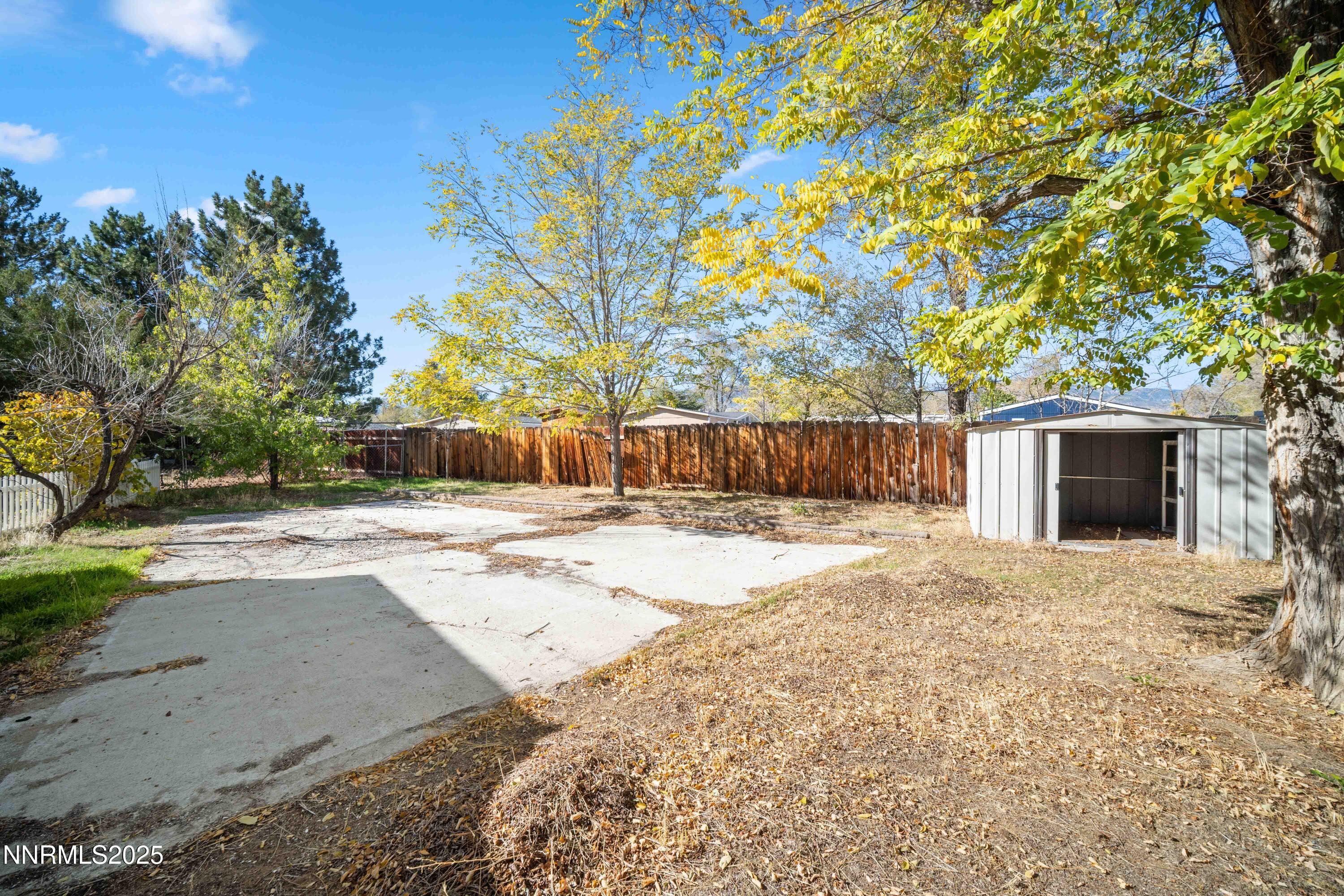 2524 Sneddon Way Property Photo 28