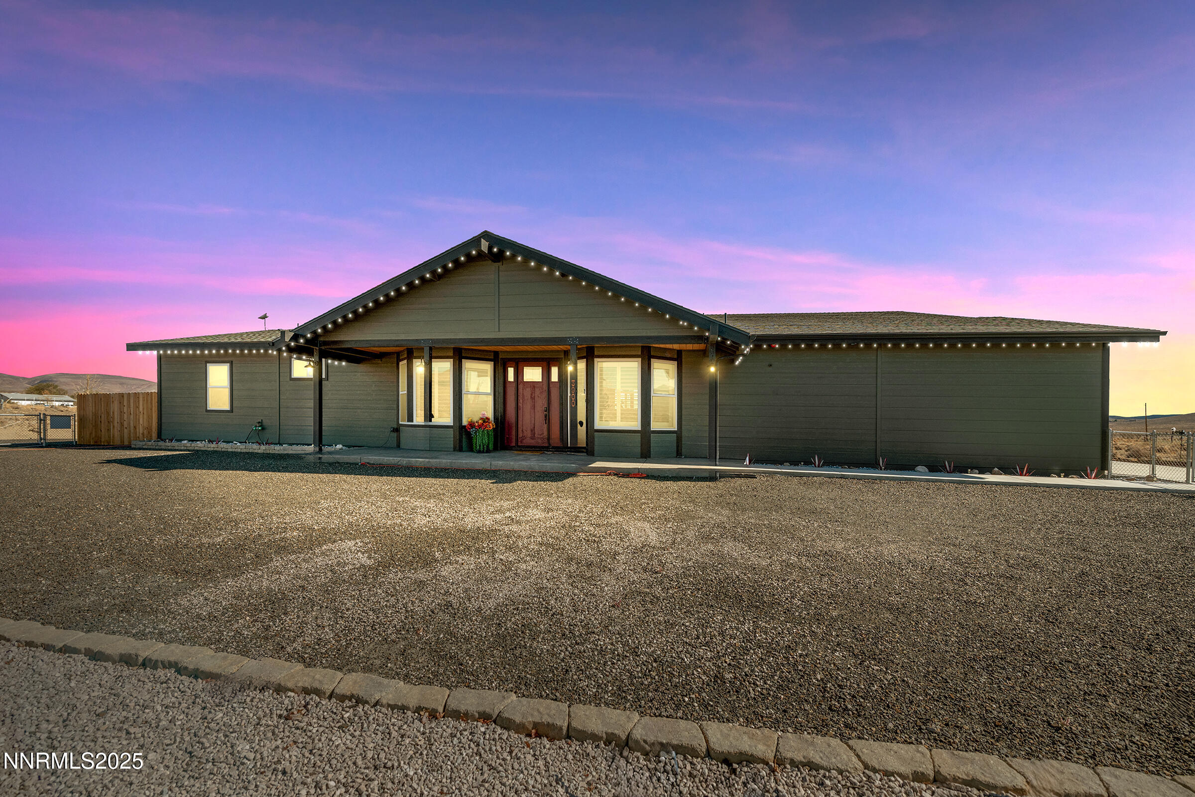 3900 Hackberry Street Property Photo 1