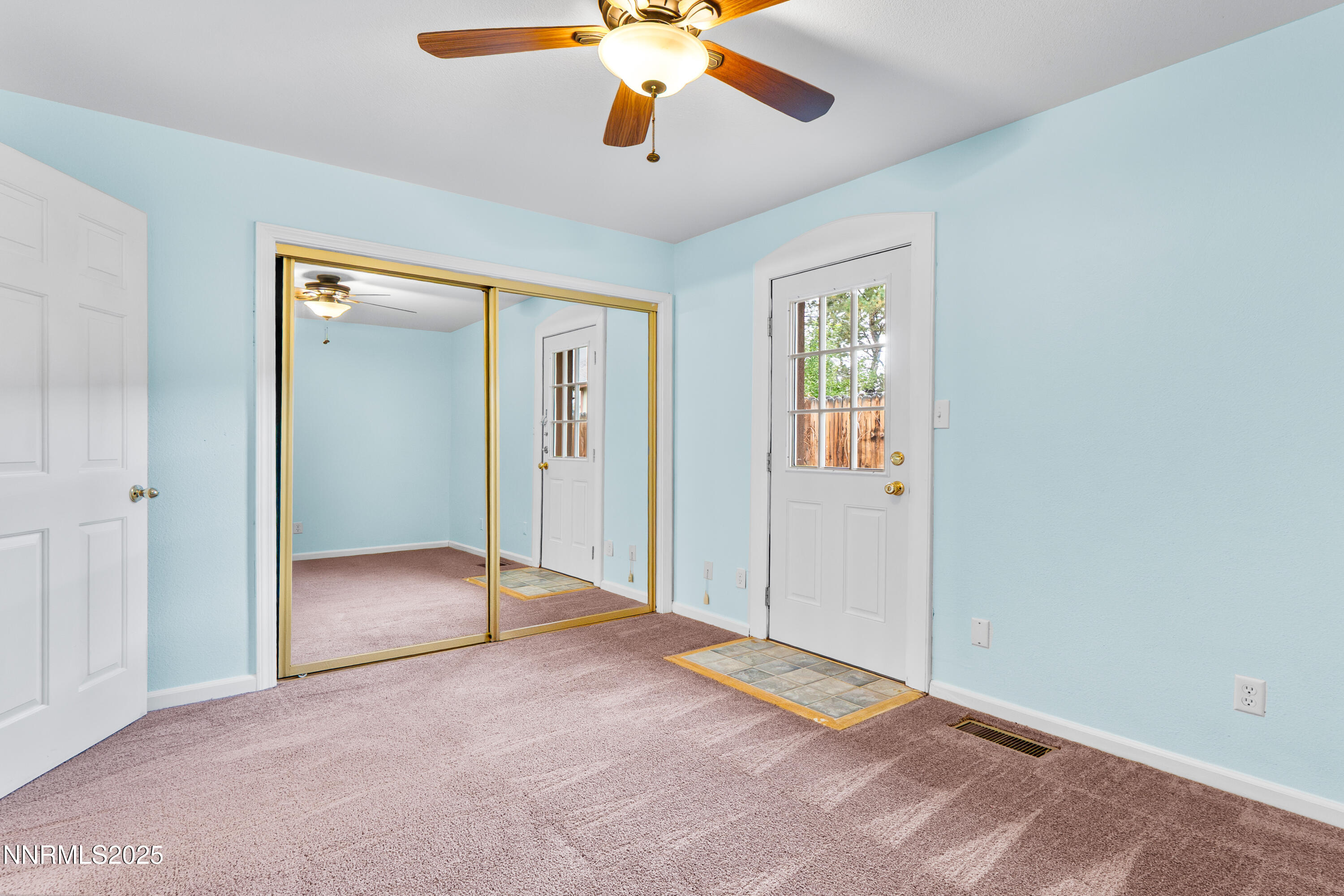 647 Castle Way Property Photo 13