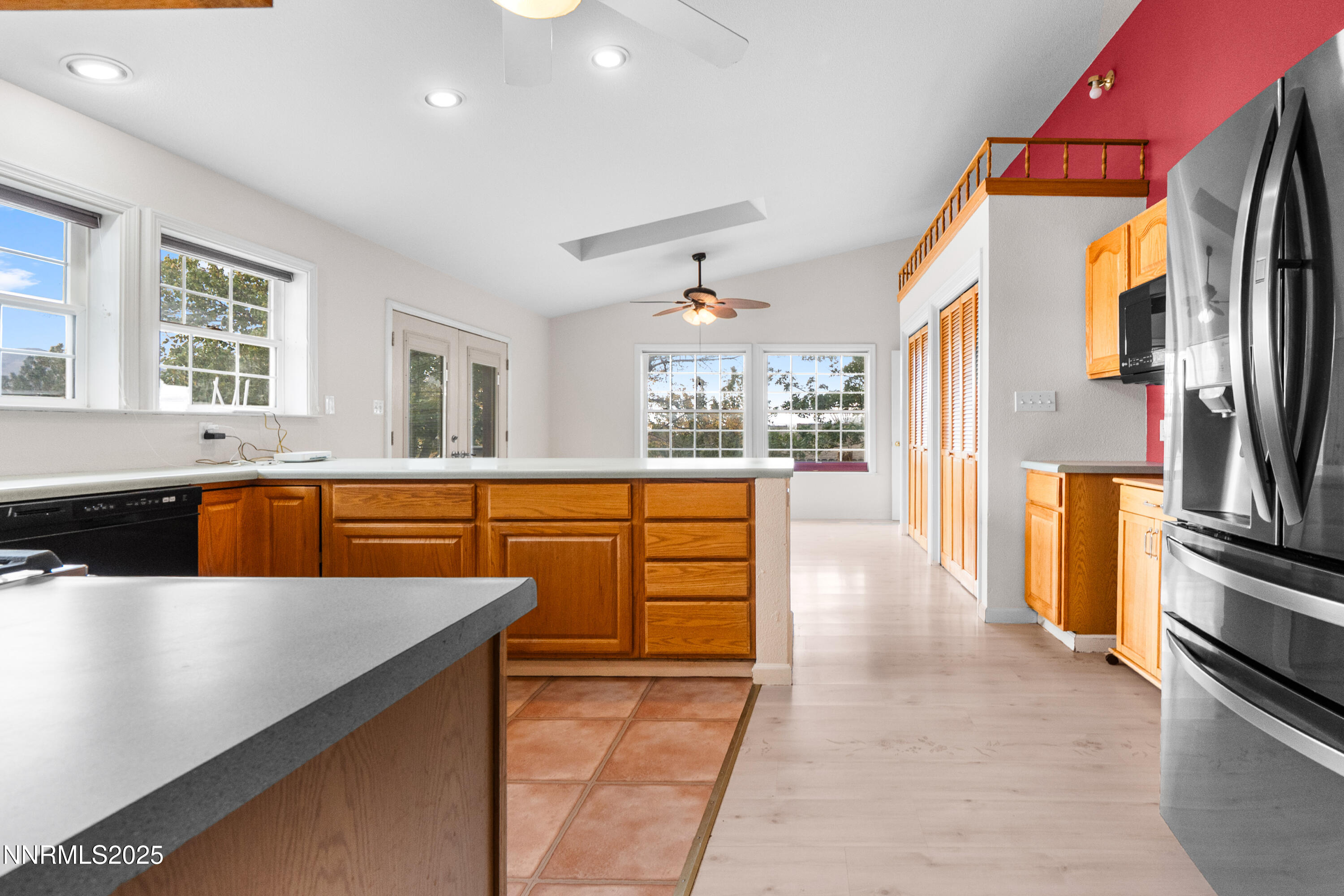 647 Castle Way Property Photo 20