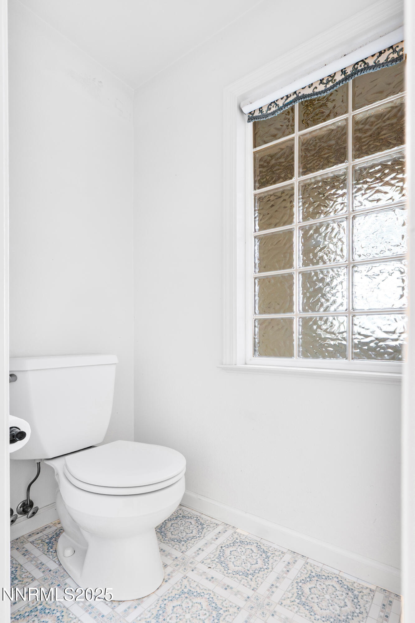 647 Castle Way Property Photo 29