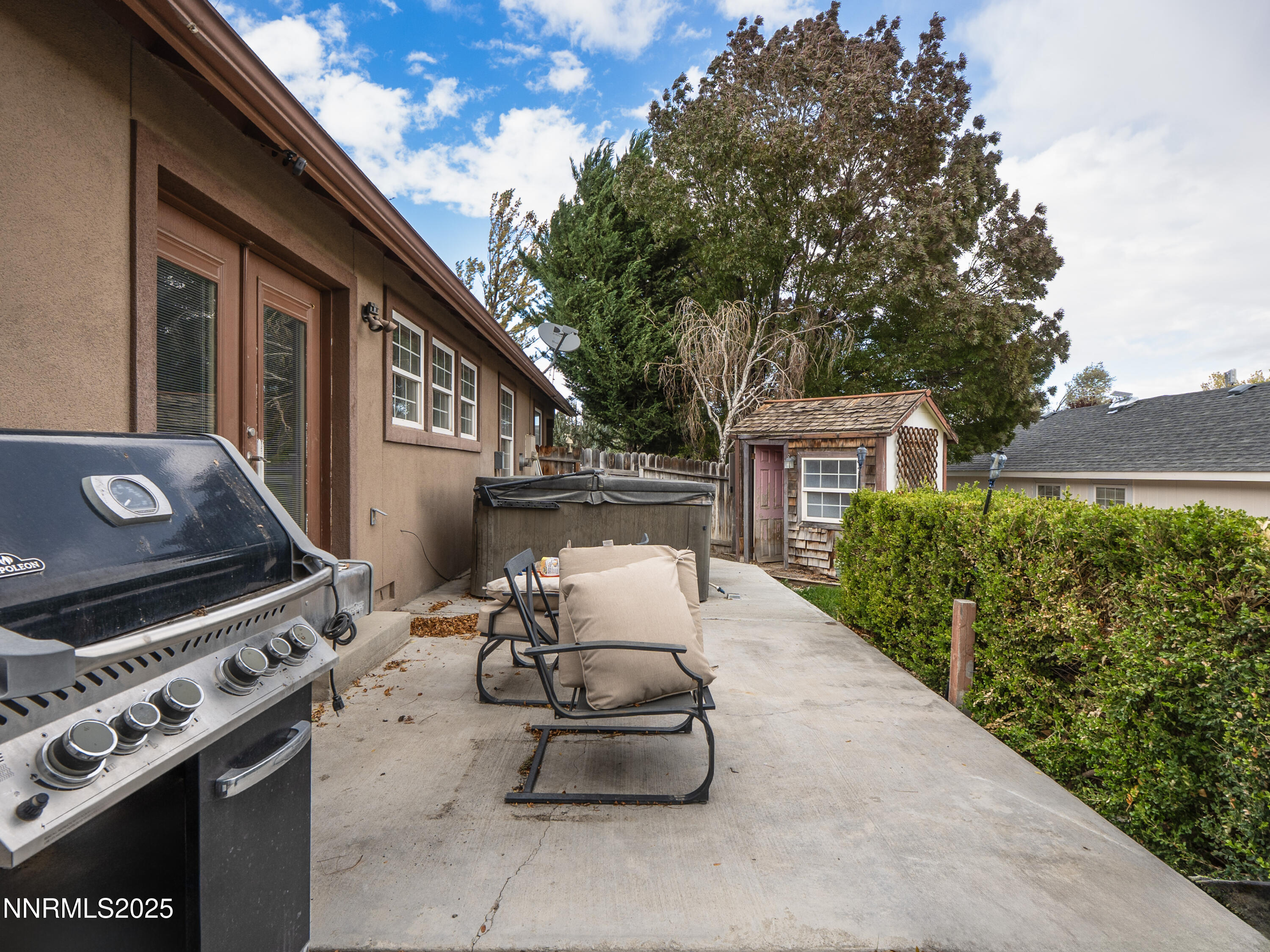 647 Castle Way Property Photo 38