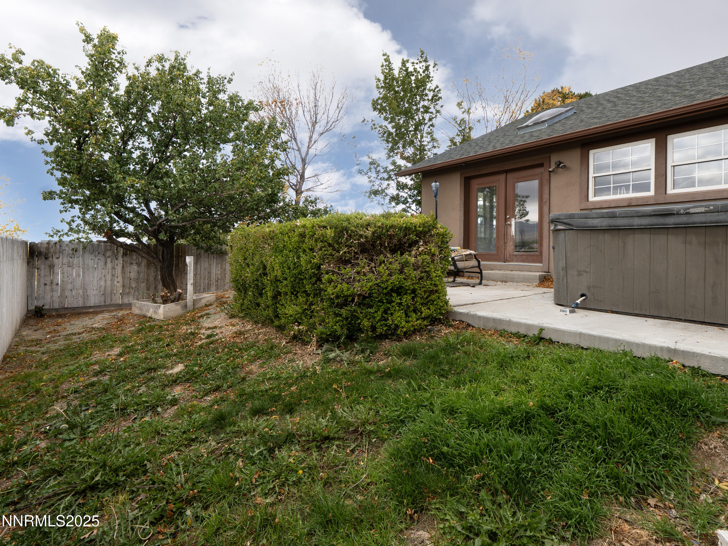 647 Castle Way Property Photo 39