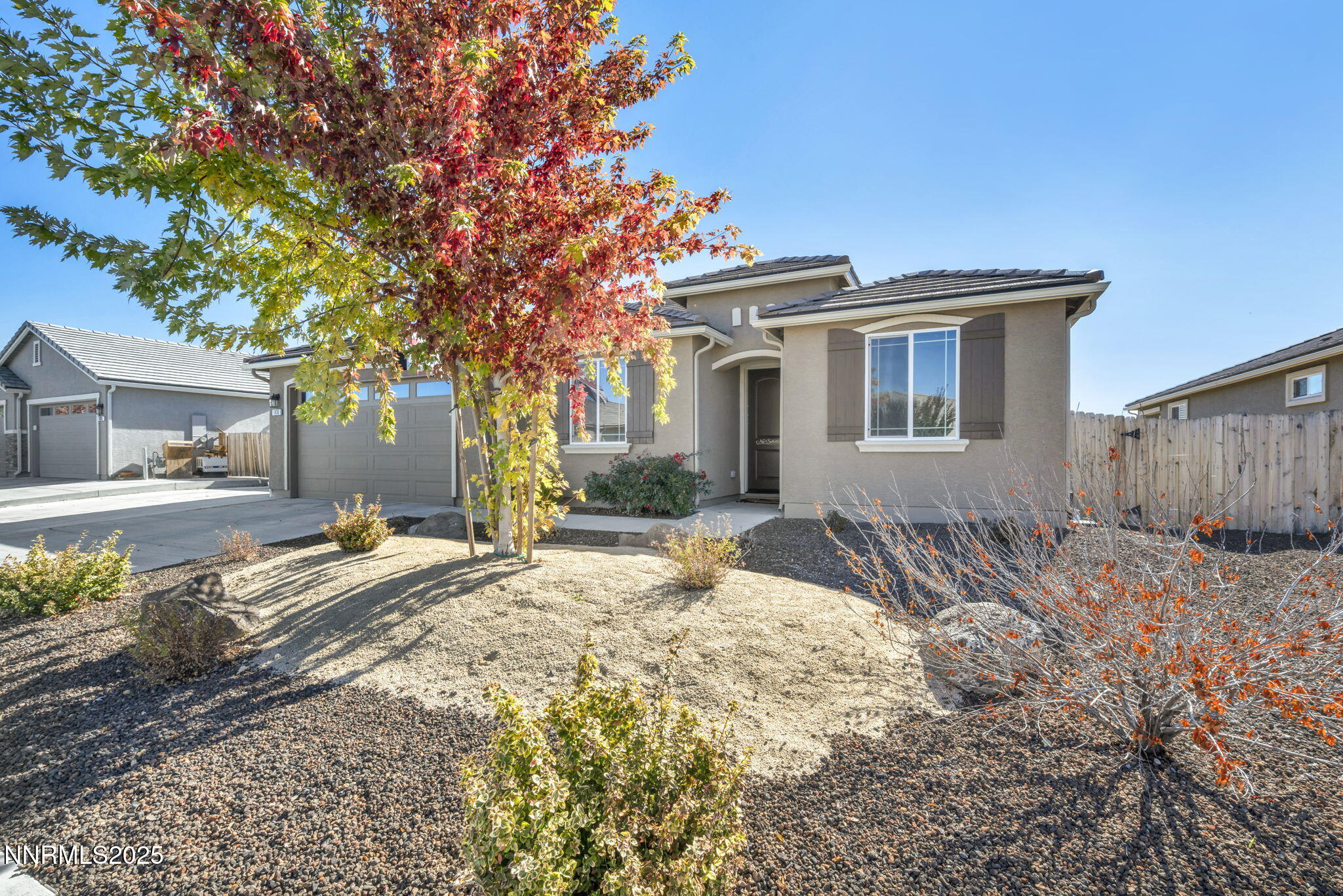 1030 Garden Pond Way Property Photo 4