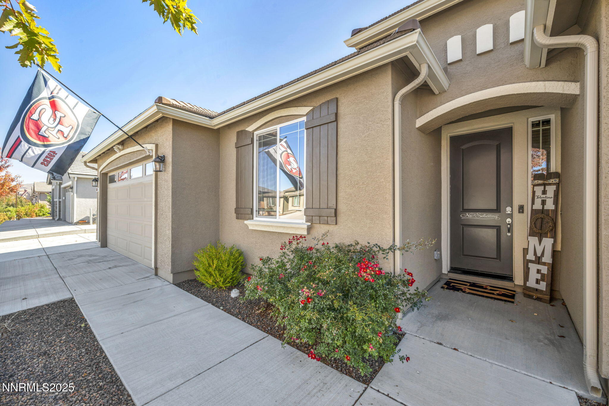 1030 Garden Pond Way Property Photo 5