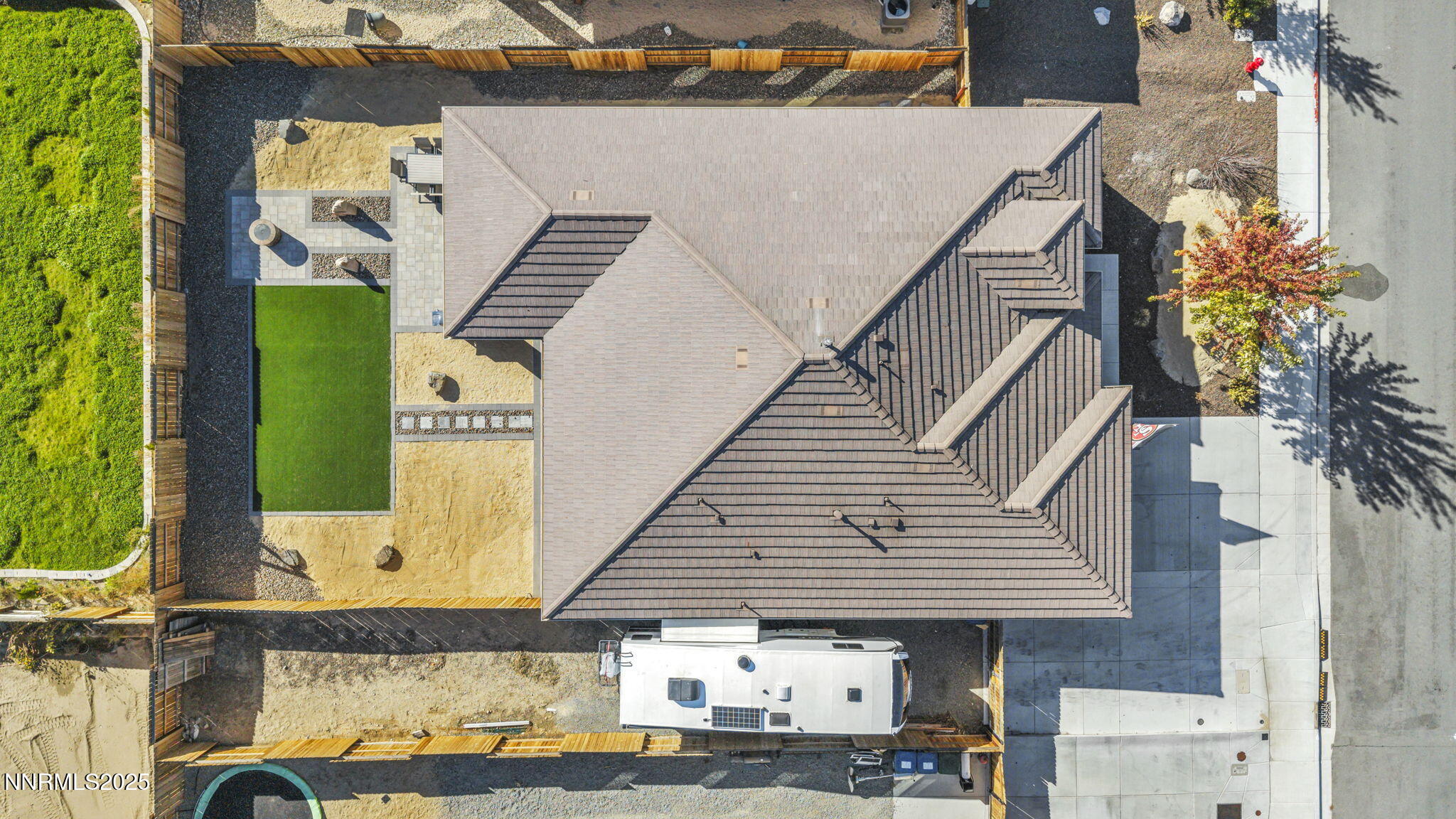 1030 Garden Pond Way Property Photo 12