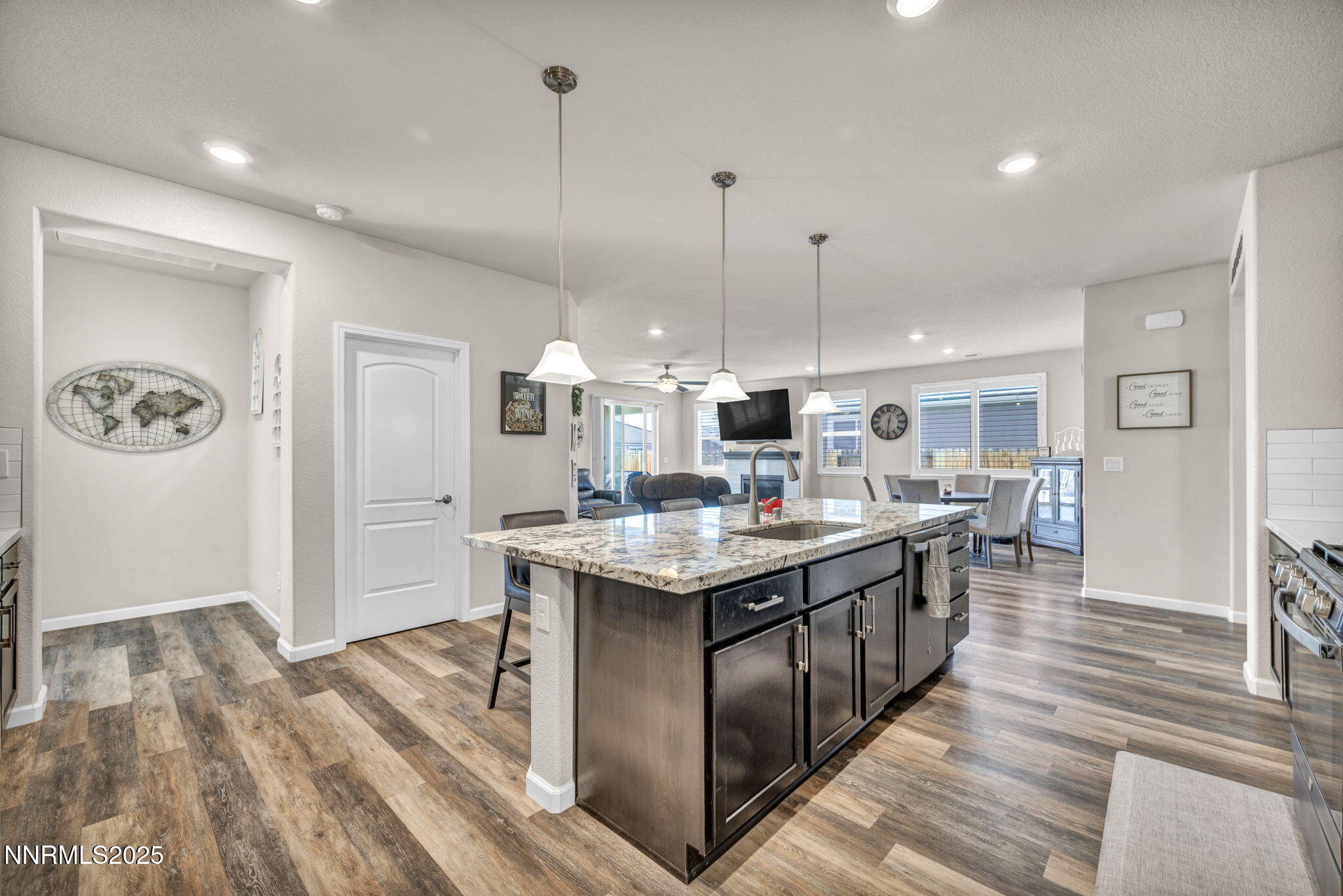 1030 Garden Pond Way Property Photo 16