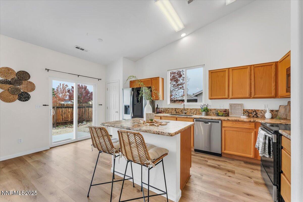 9175 Rising Moon Drive Property Photo 7