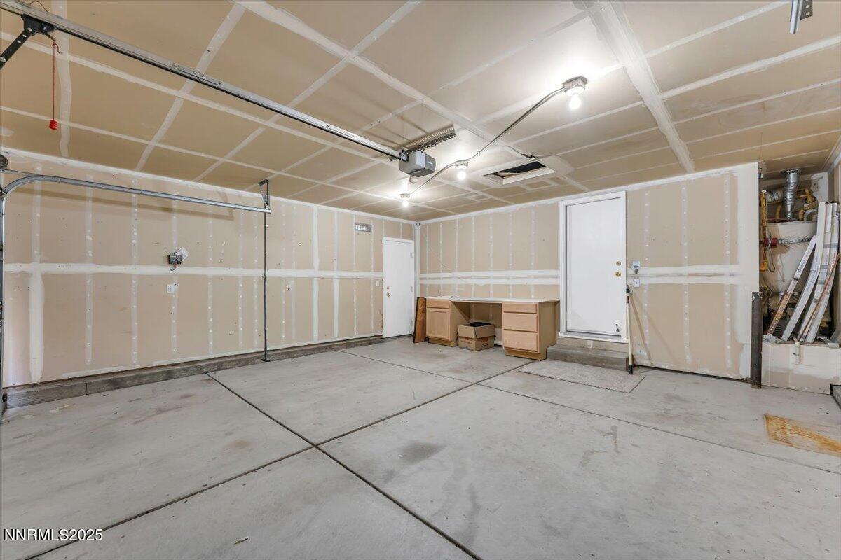 9175 Rising Moon Drive Property Photo 18