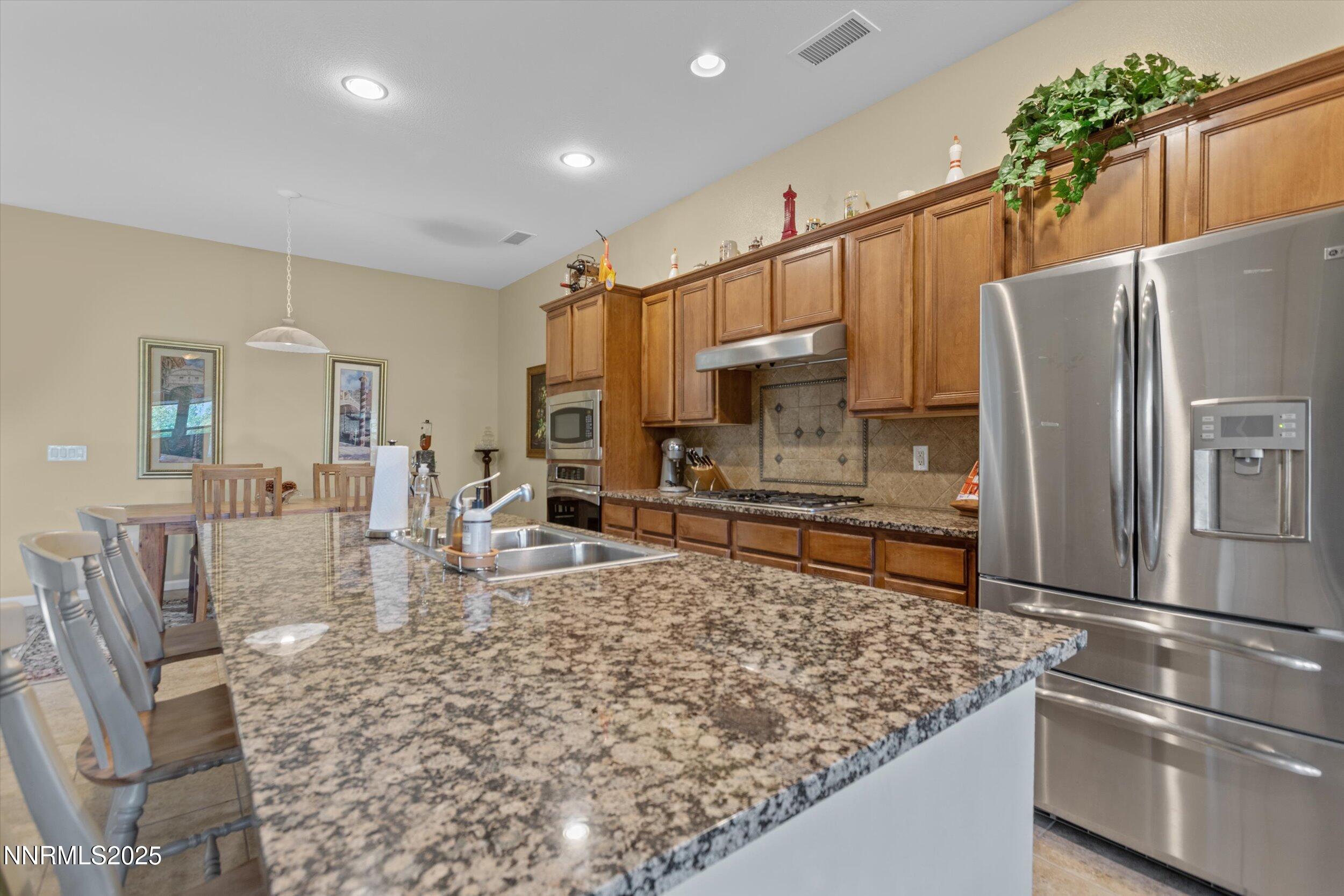 10900 Serratina Drive Property Photo 10