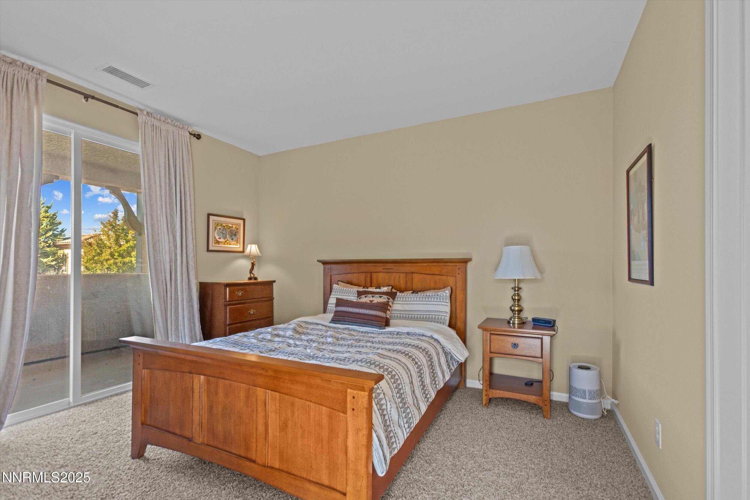 10900 Serratina Drive Property Photo 27