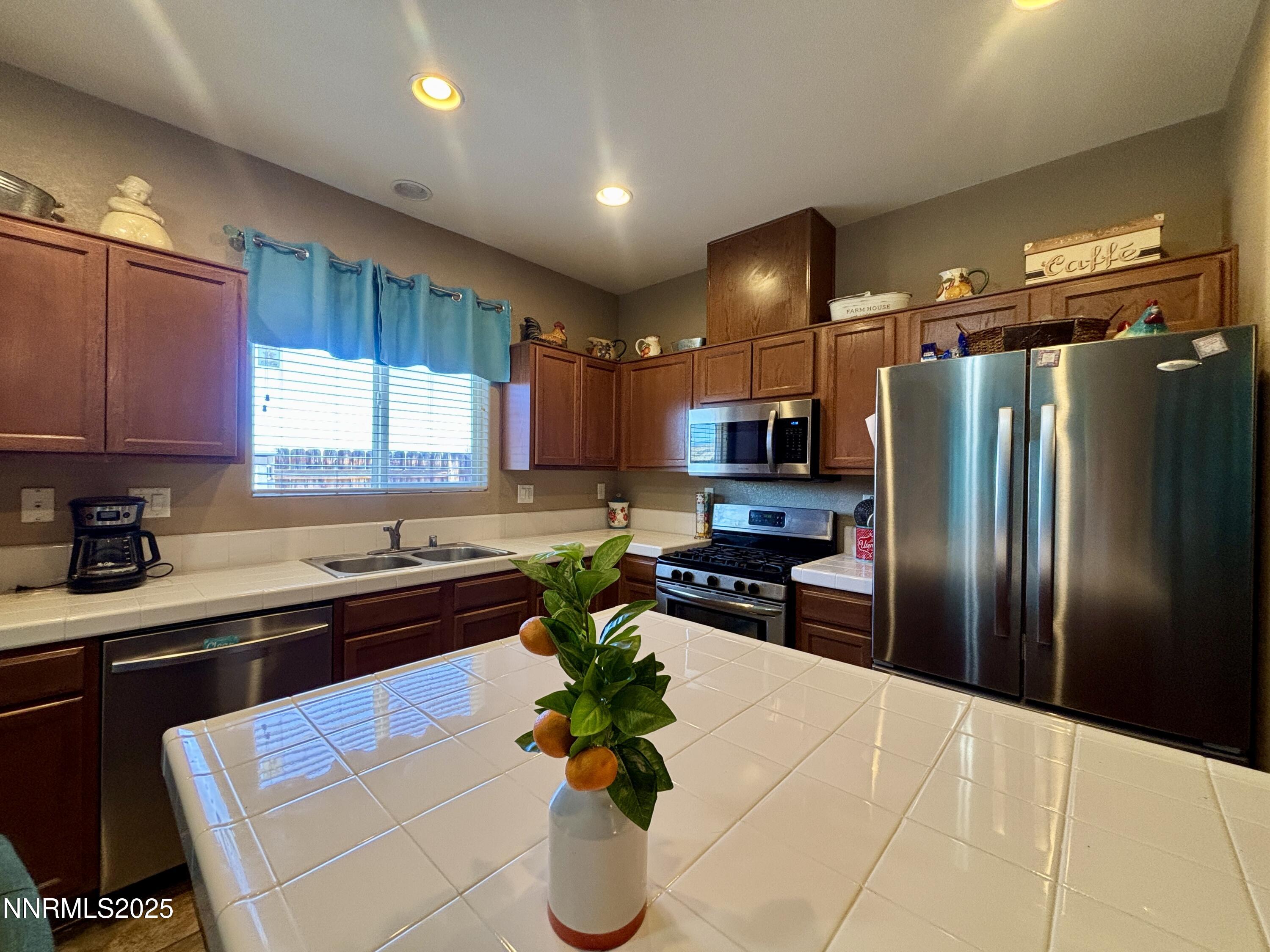 610 Sun Mesa Drive Property Photo 6