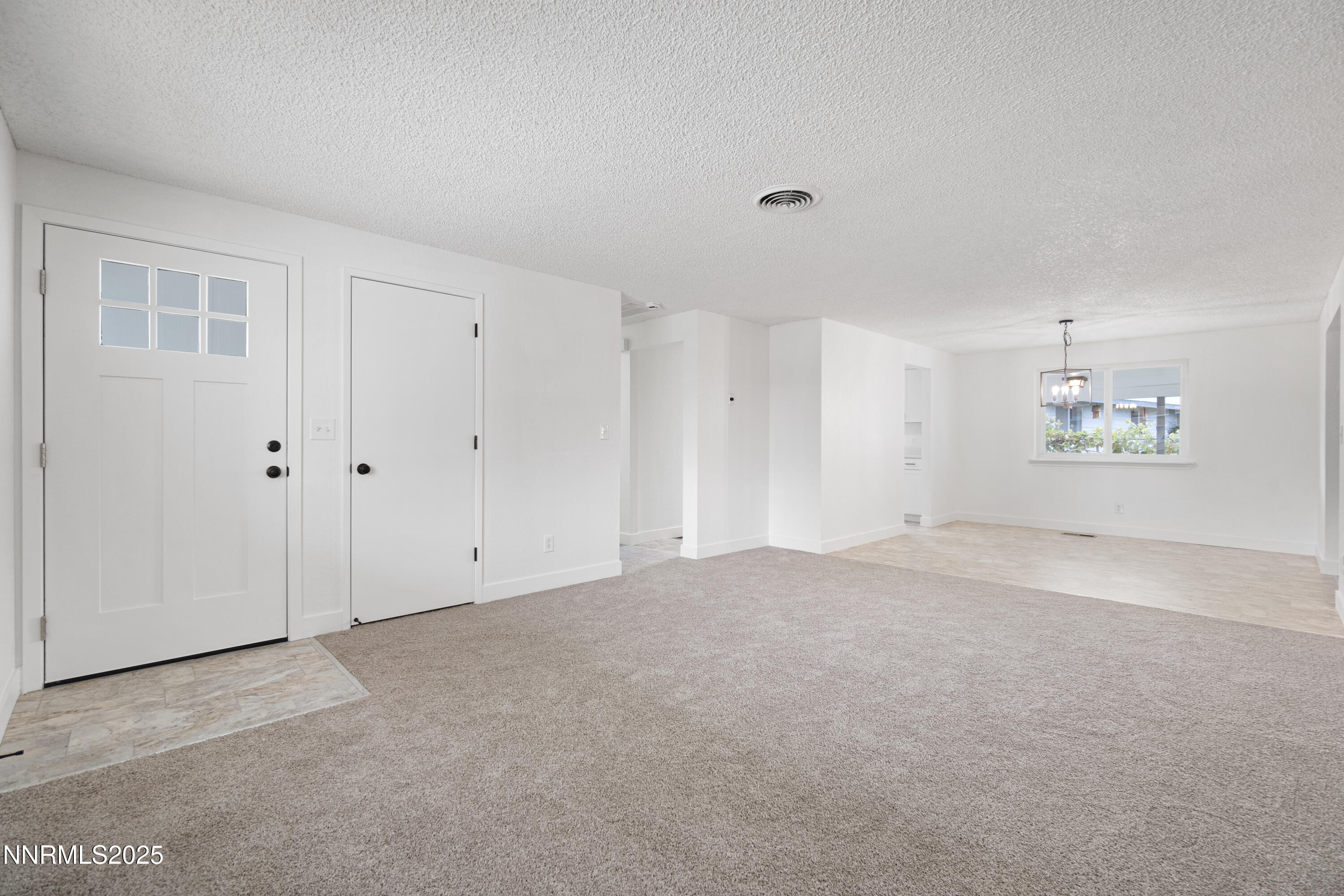 829 Sunset Drive Property Photo 7