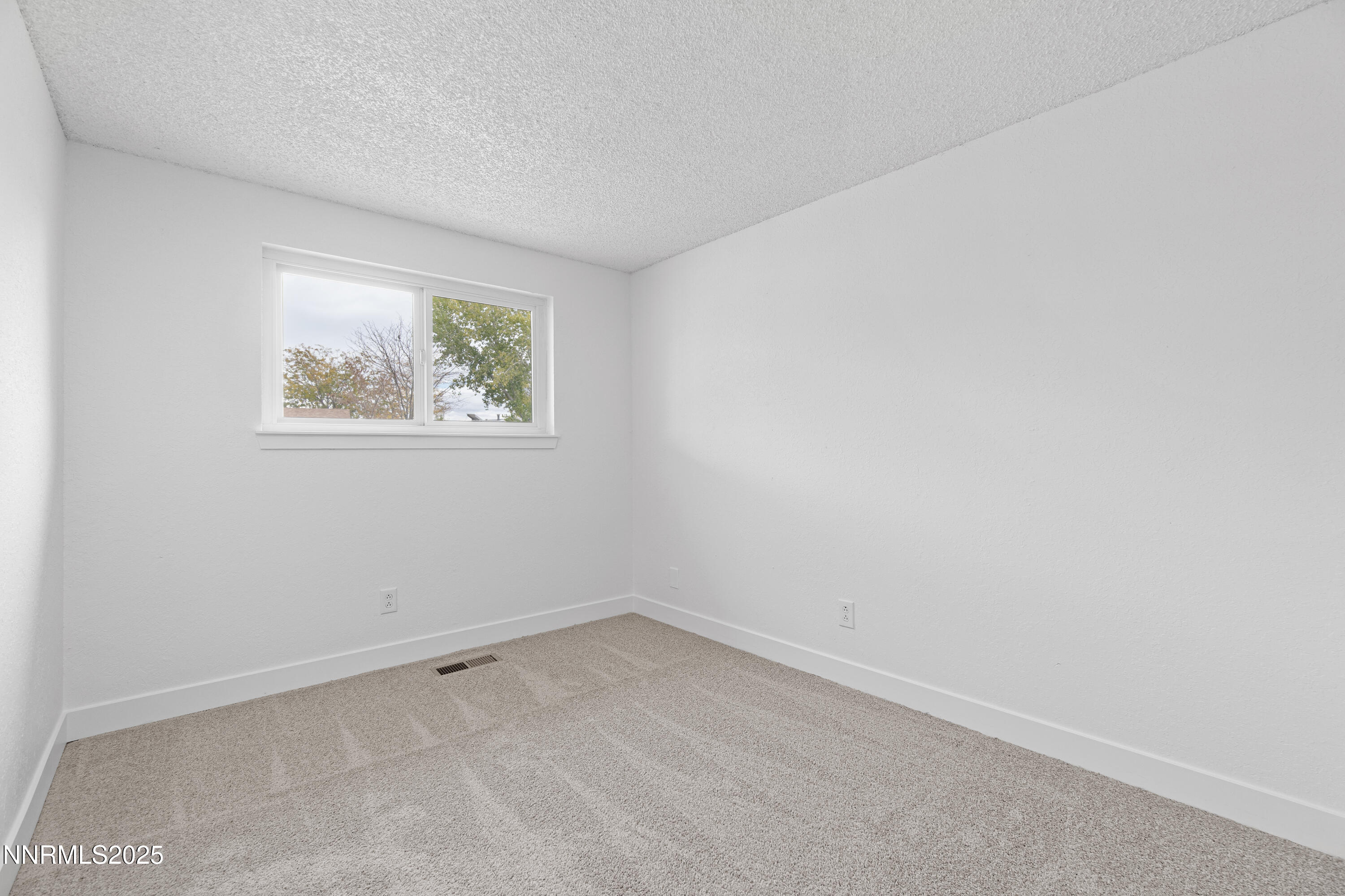 829 Sunset Drive Property Photo 17