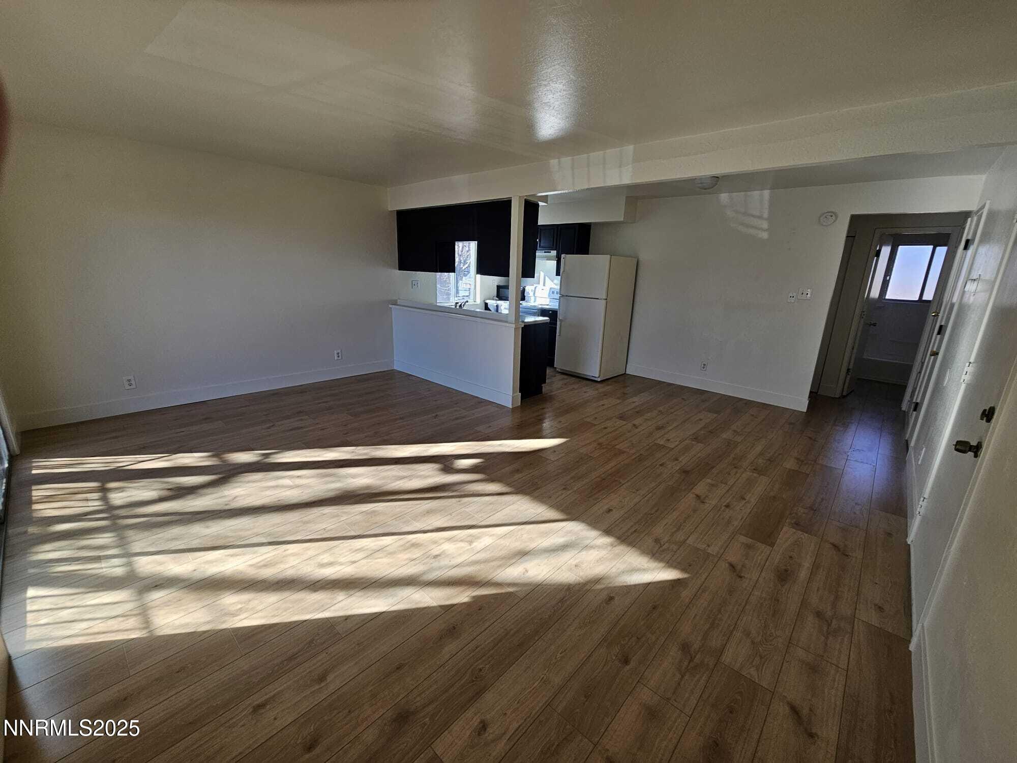 1385 W 6th Street Property Photo 14