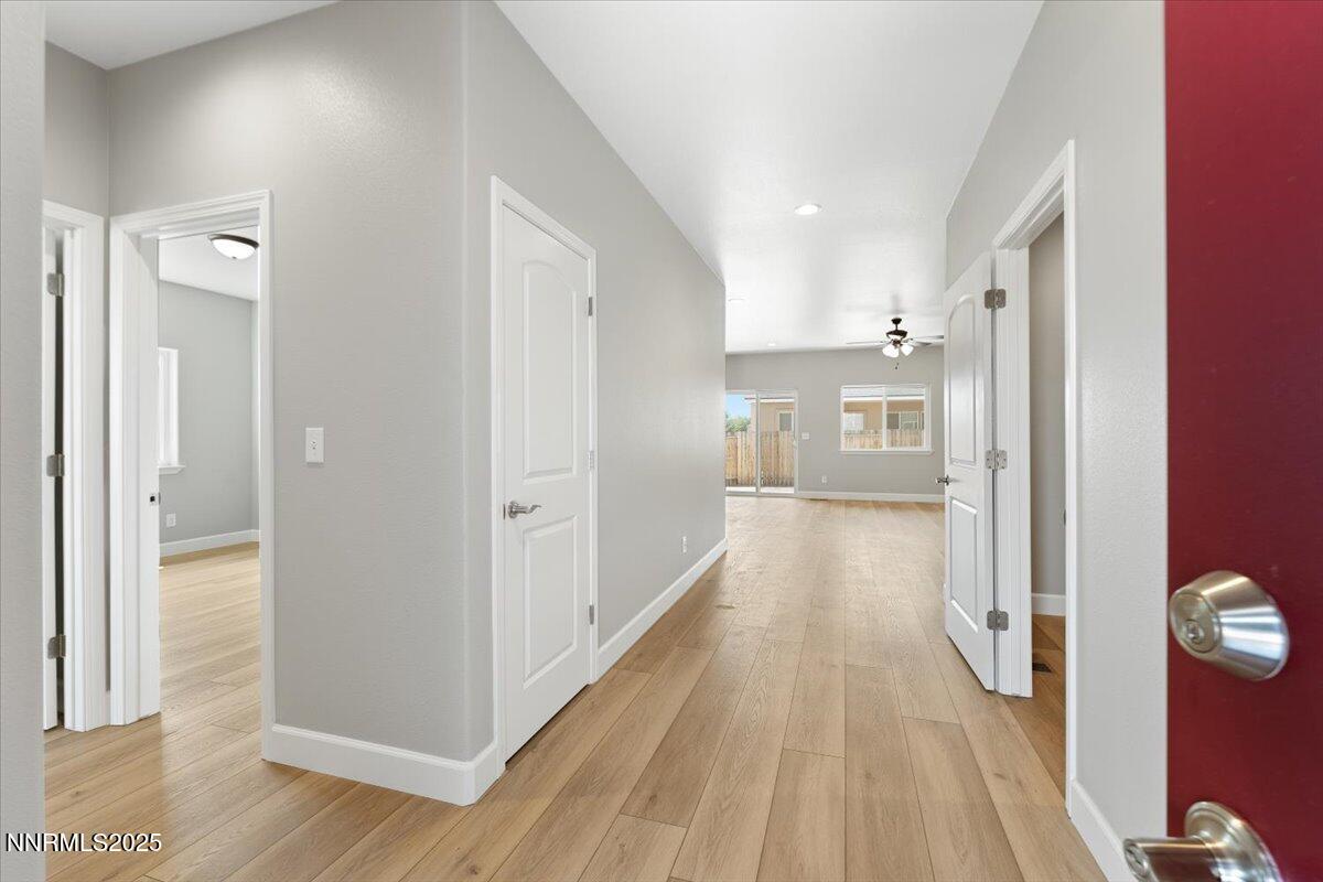 882 Great Basin Lane Property Photo 6