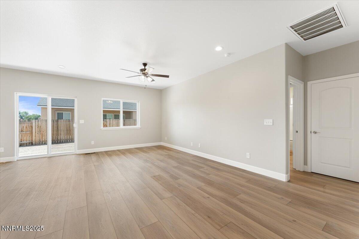 882 Great Basin Lane Property Photo 8