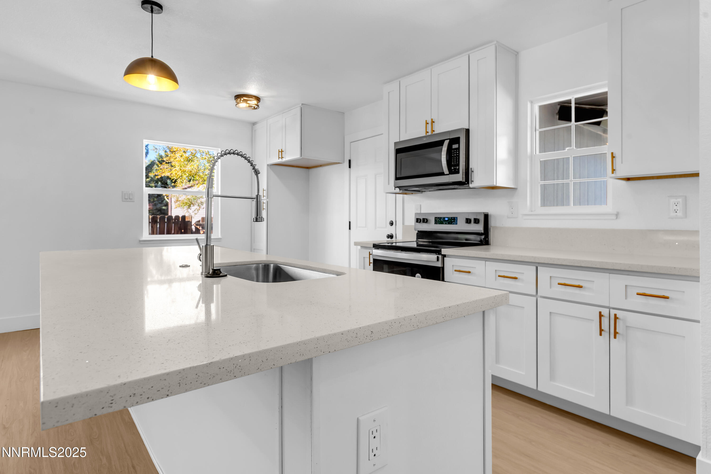 650 Lancaster Drive Property Photo 3