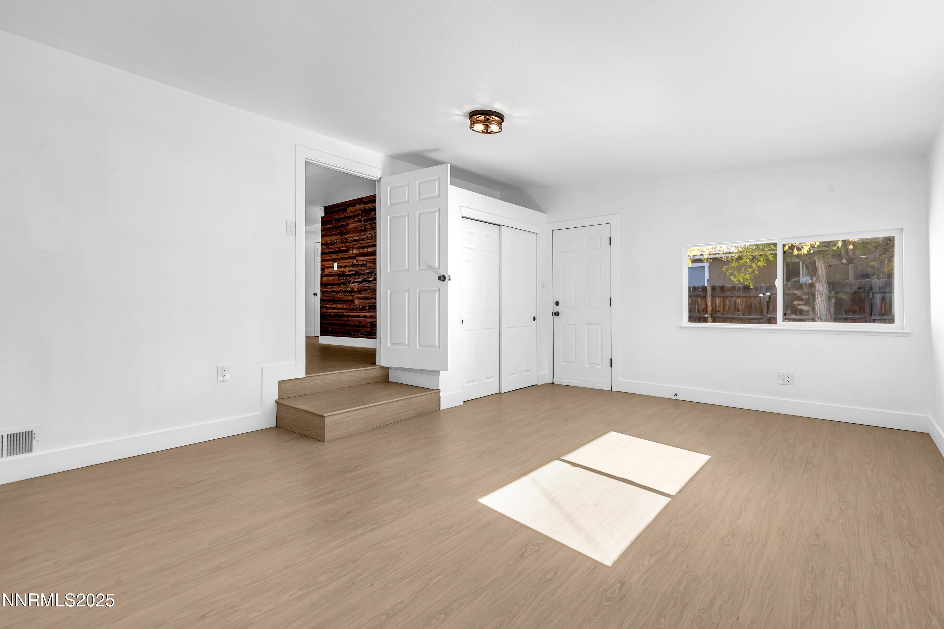 650 Lancaster Drive Property Photo 13