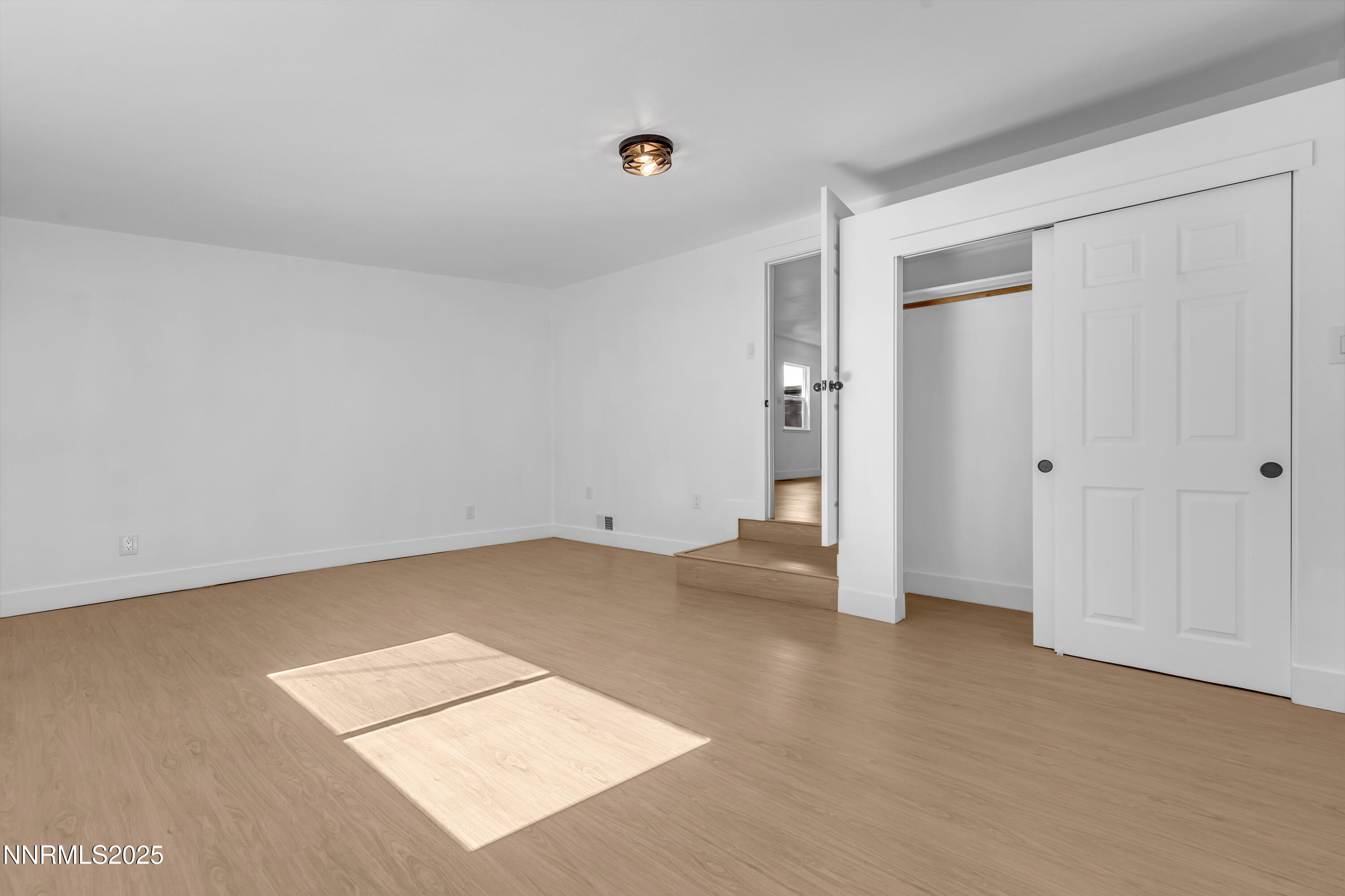 650 Lancaster Drive Property Photo 16