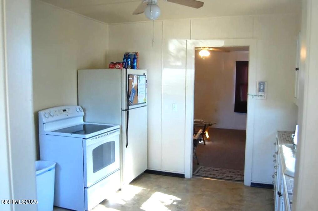 56 E 2nd Street Property Photo 6