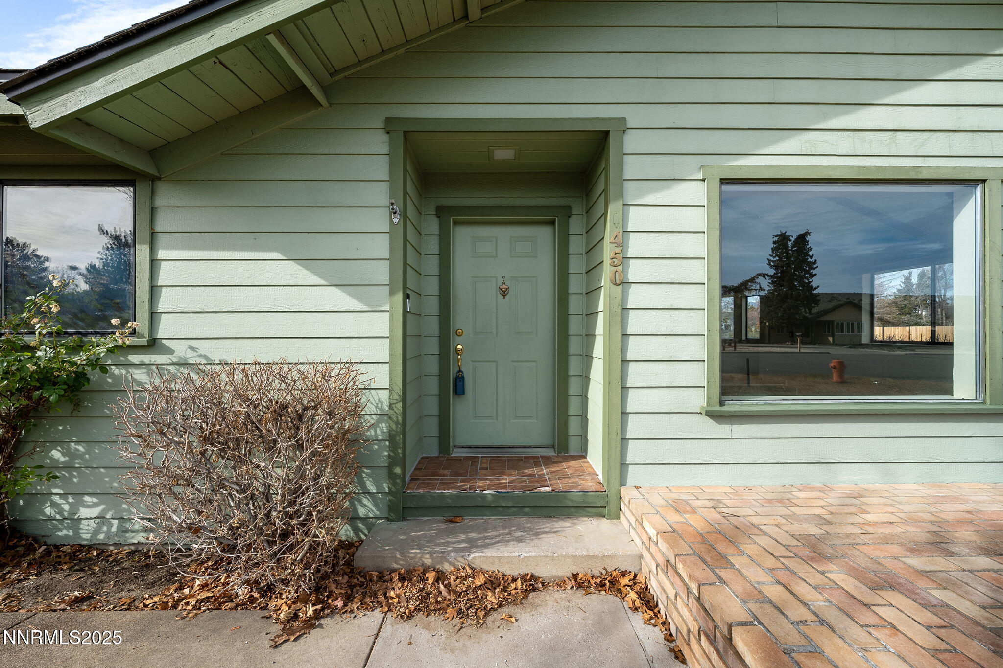 450 E Marsh Road Property Photo 2