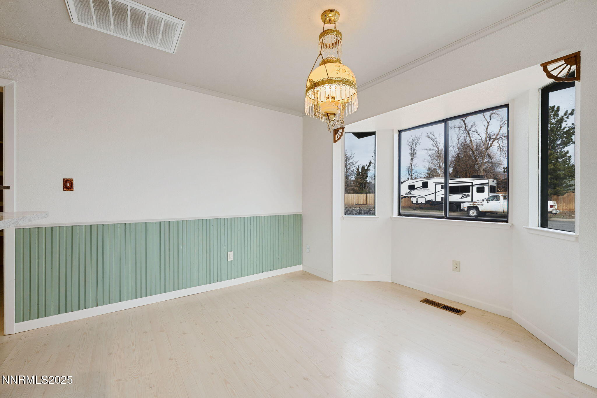 450 E Marsh Road Property Photo 19