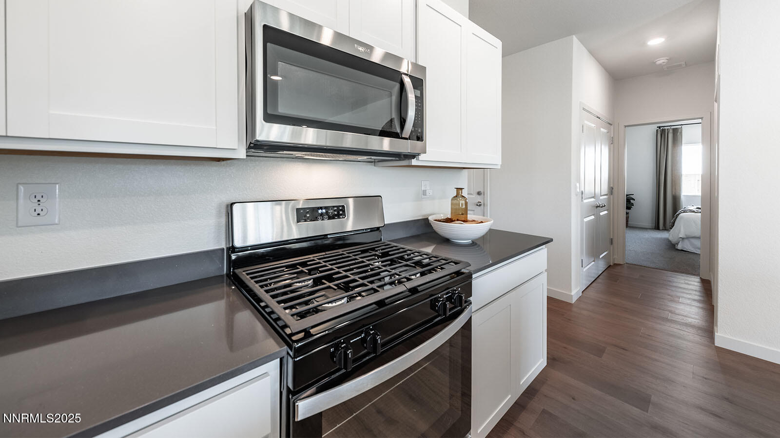 4535 Mifflin Street Property Photo 11