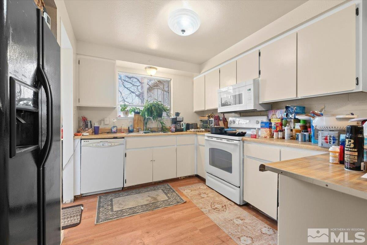 1321 Ashby Court Property Photo 8
