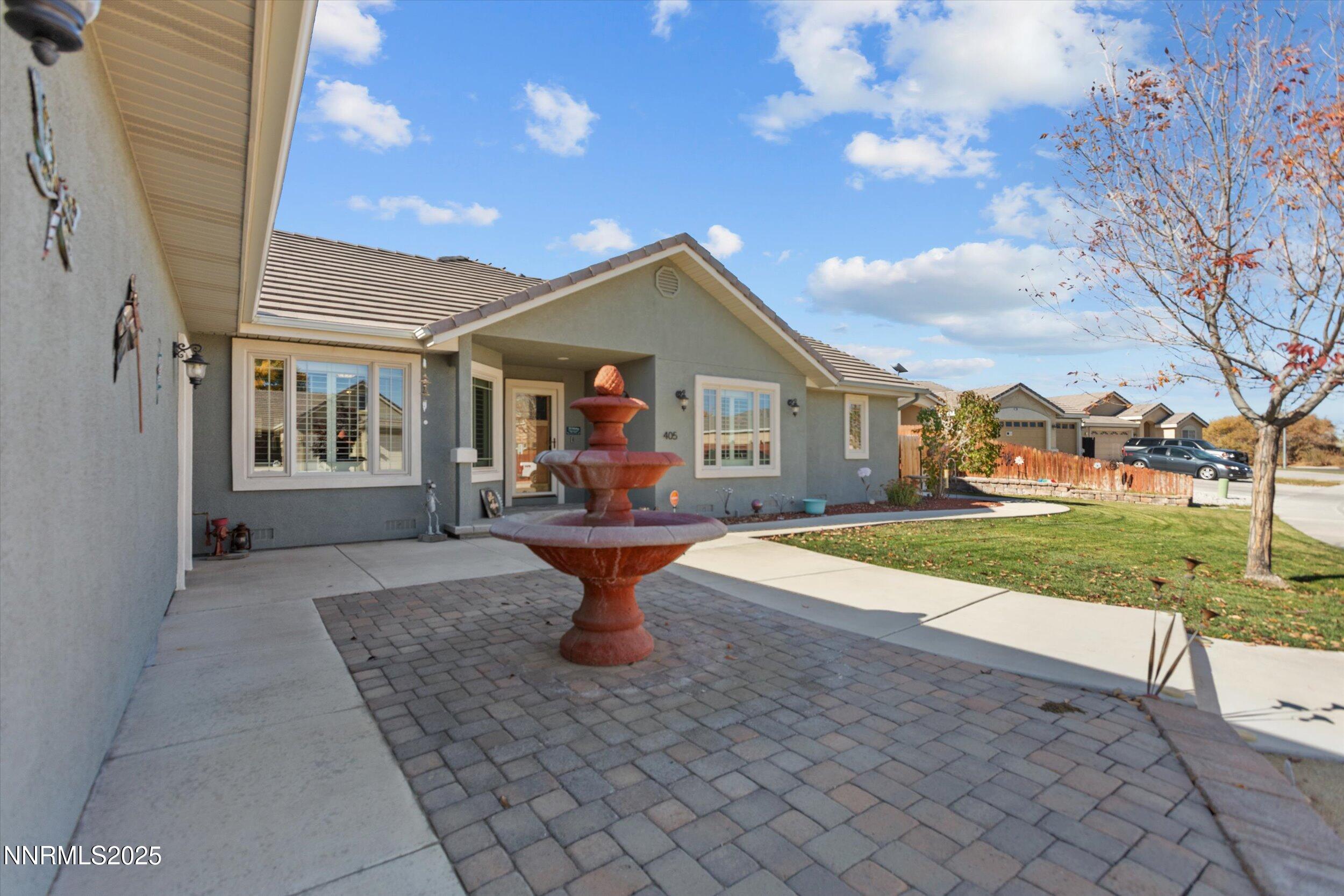 405 Cornerstone Court Property Photo 4