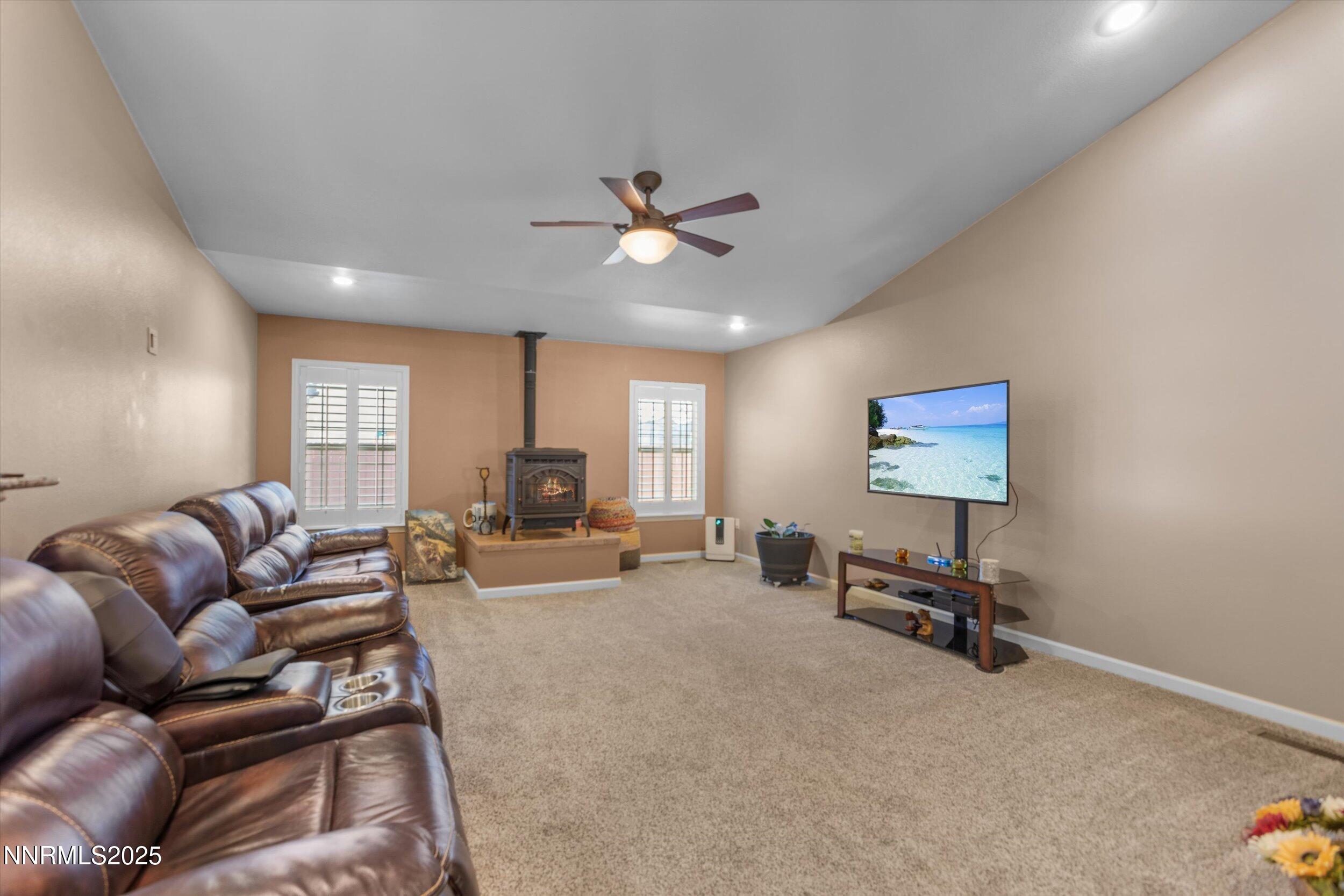 405 Cornerstone Court Property Photo 7