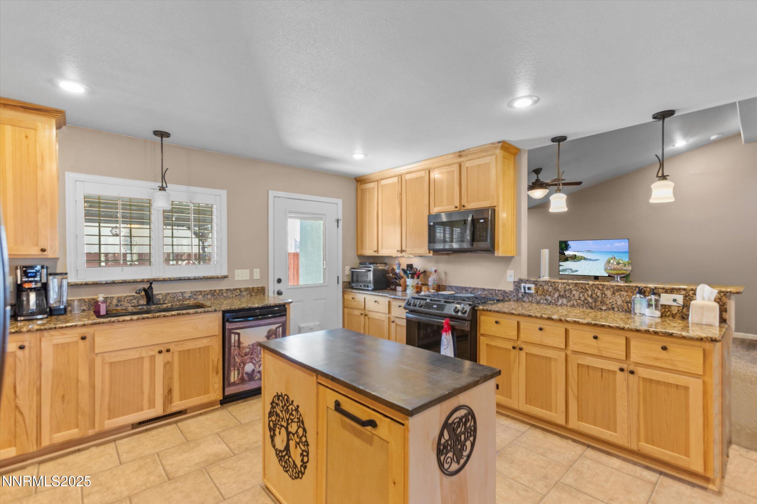 405 Cornerstone Court Property Photo 13