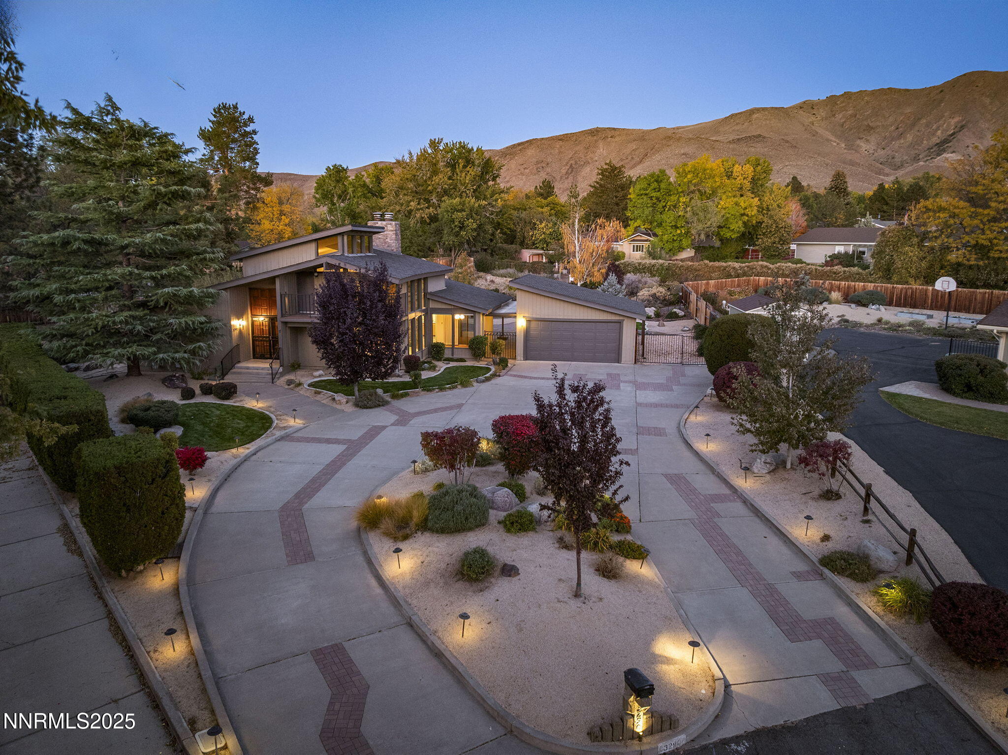 3290 Penfield Circle Property Photo 2