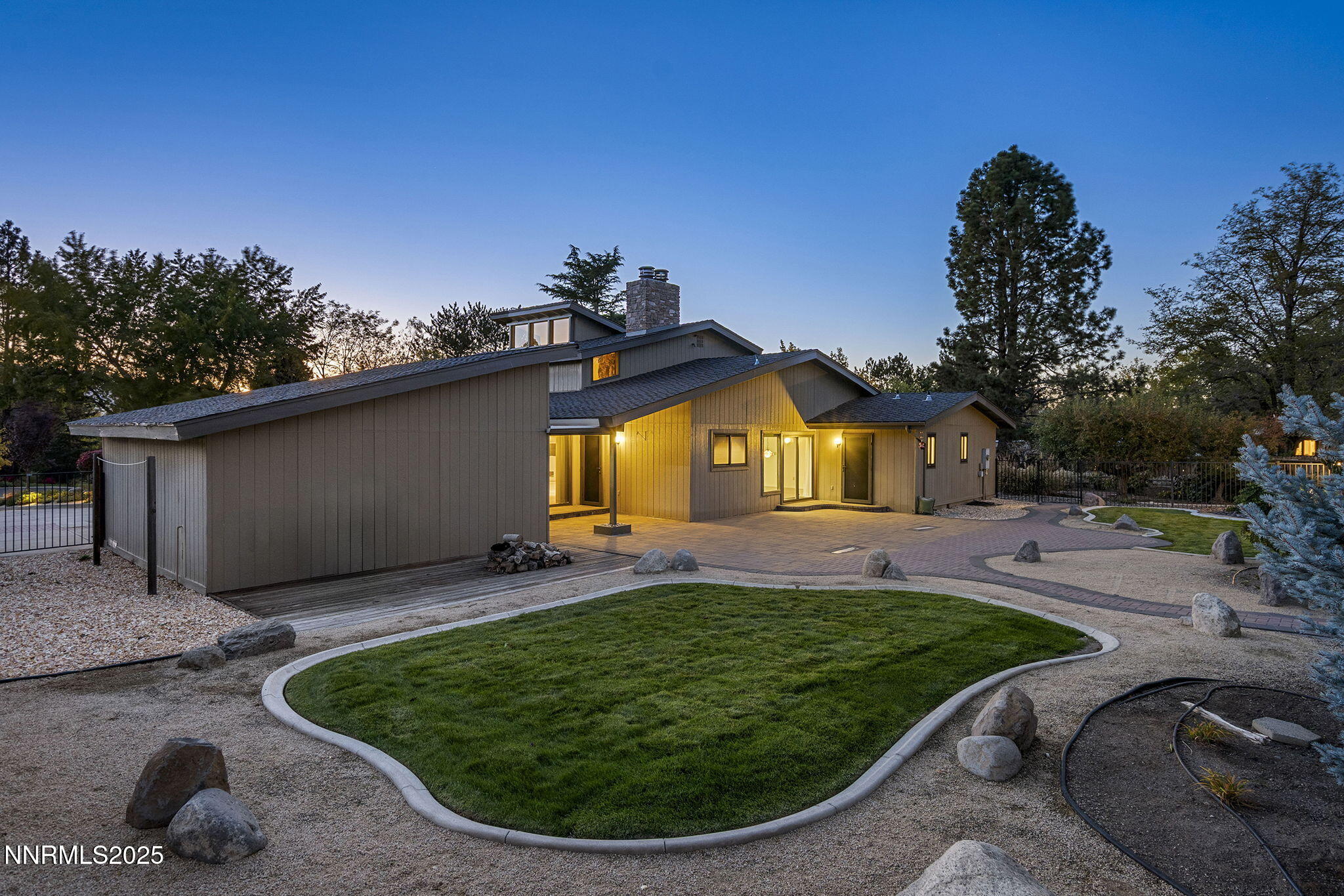 3290 Penfield Circle Property Photo 5