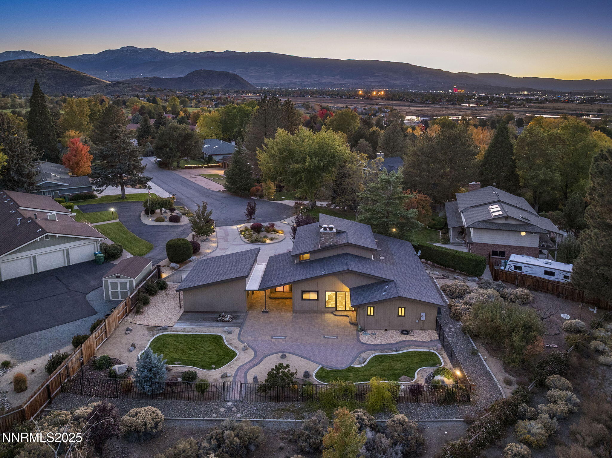 3290 Penfield Circle Property Photo 7