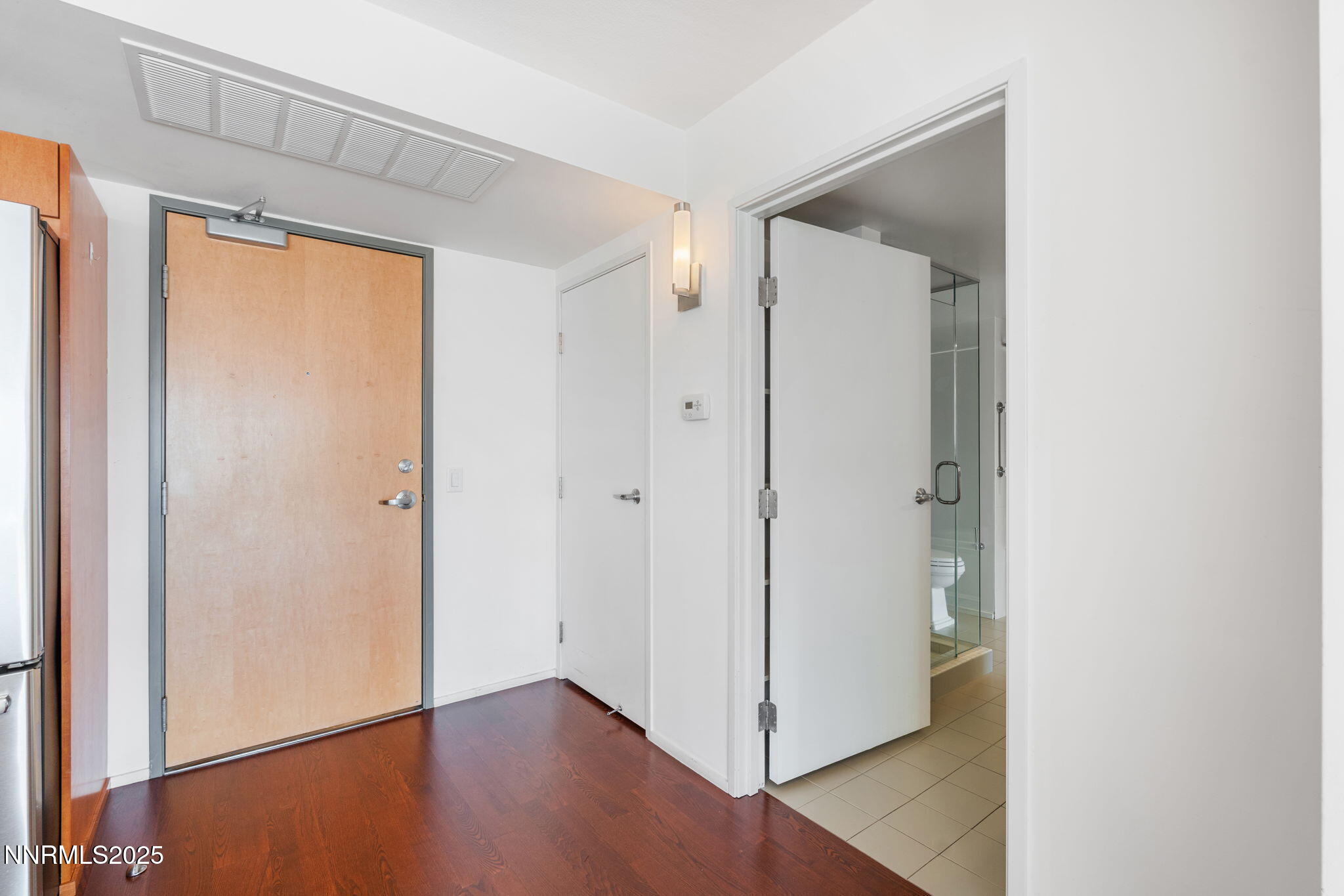 255 N Sierra Street Property Photo 3