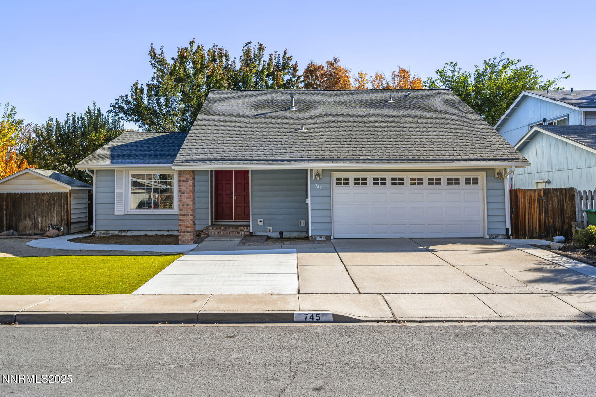 745 Glen Vista Drive Property Photo 1