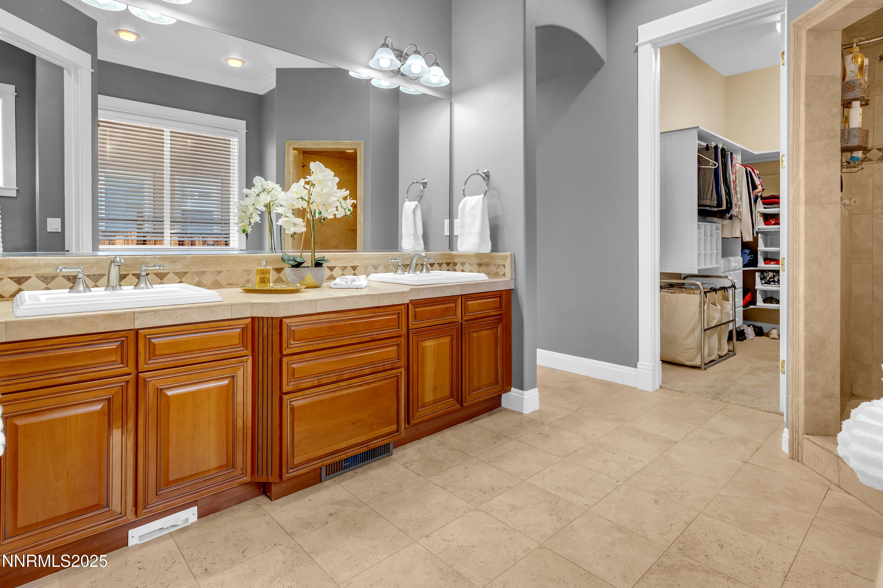 6970 Island Queen Court Property Photo 13