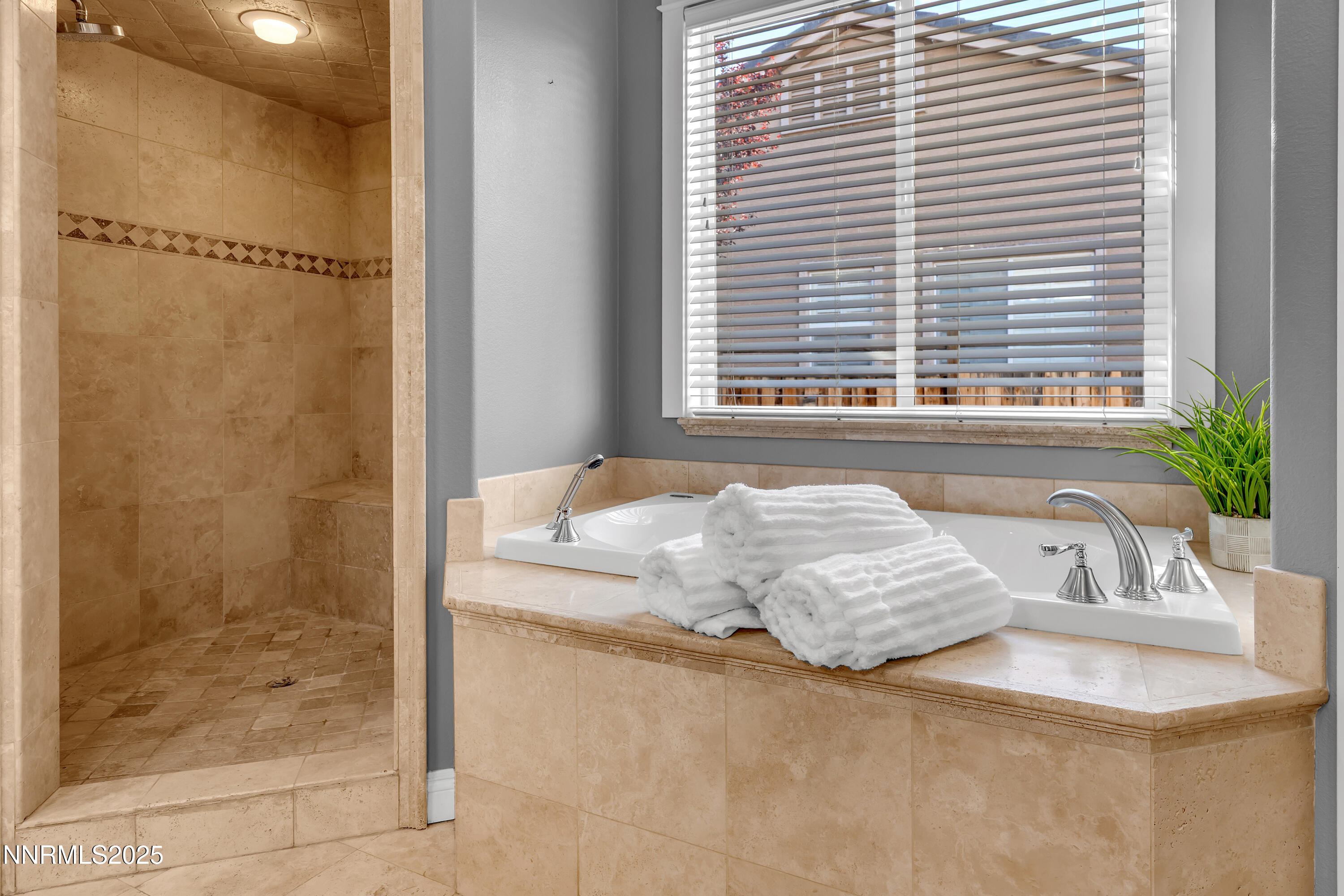 6970 Island Queen Court Property Photo 27