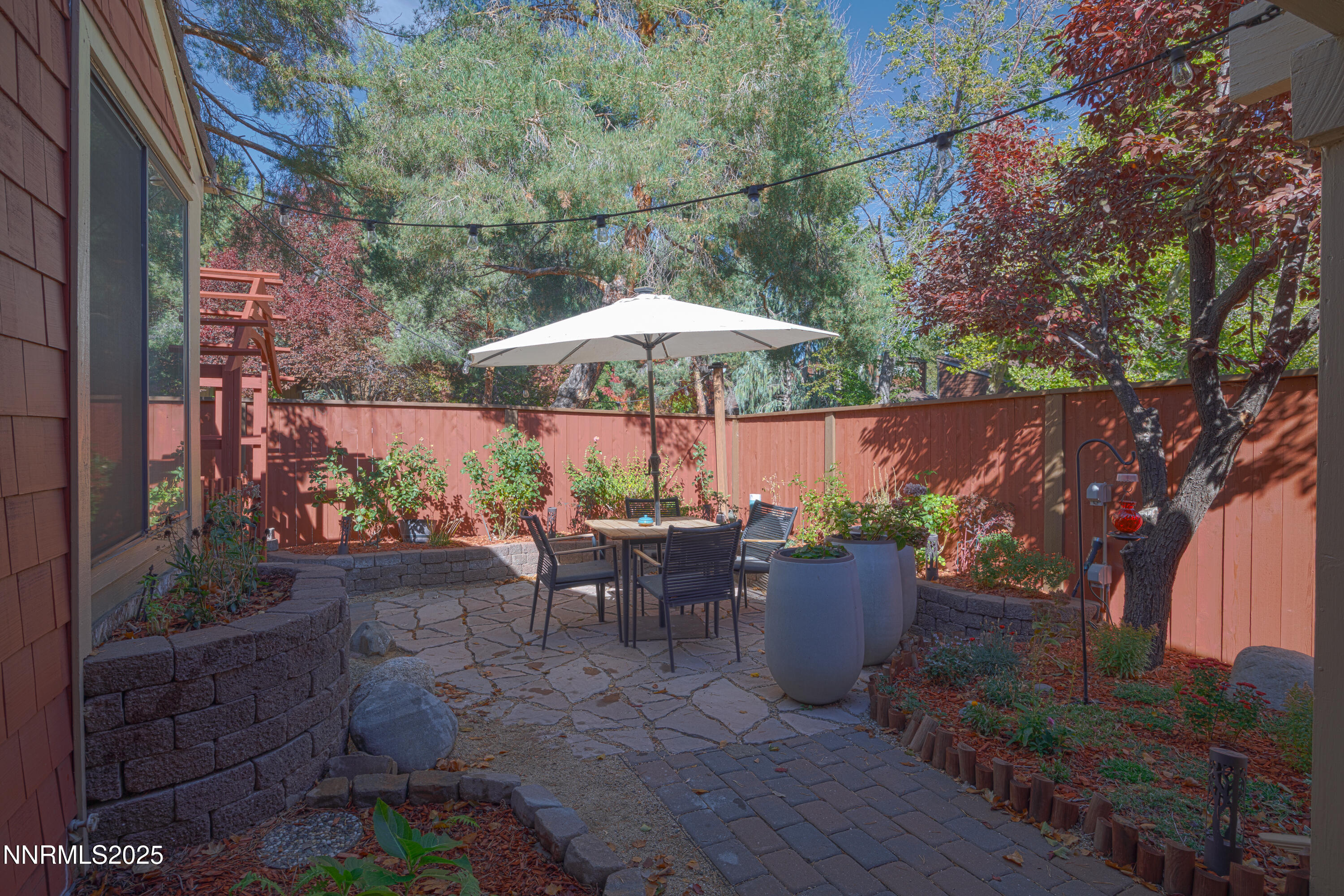 615 E Riverview Circle Property Photo 2