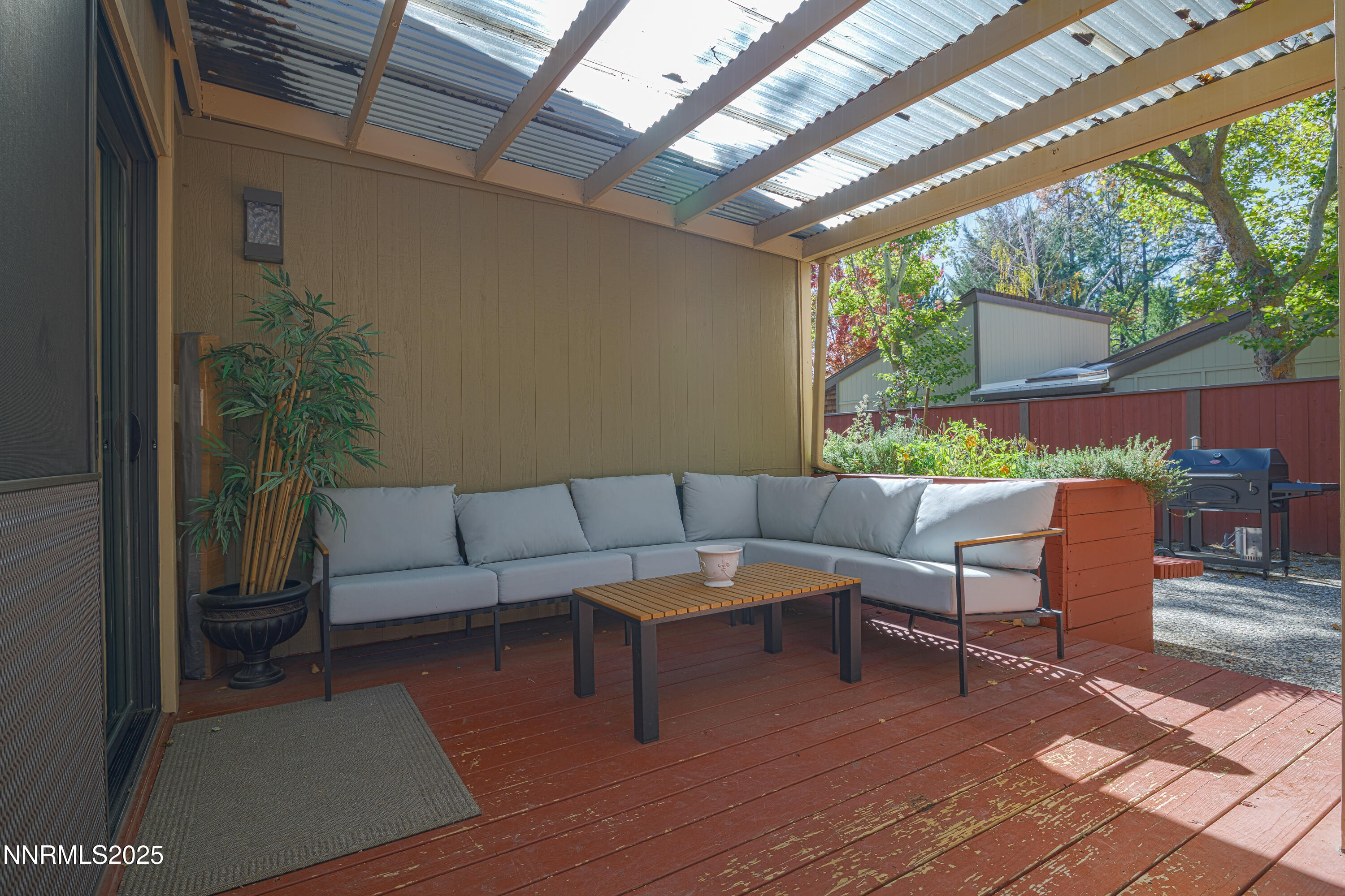 615 E Riverview Circle Property Photo 21