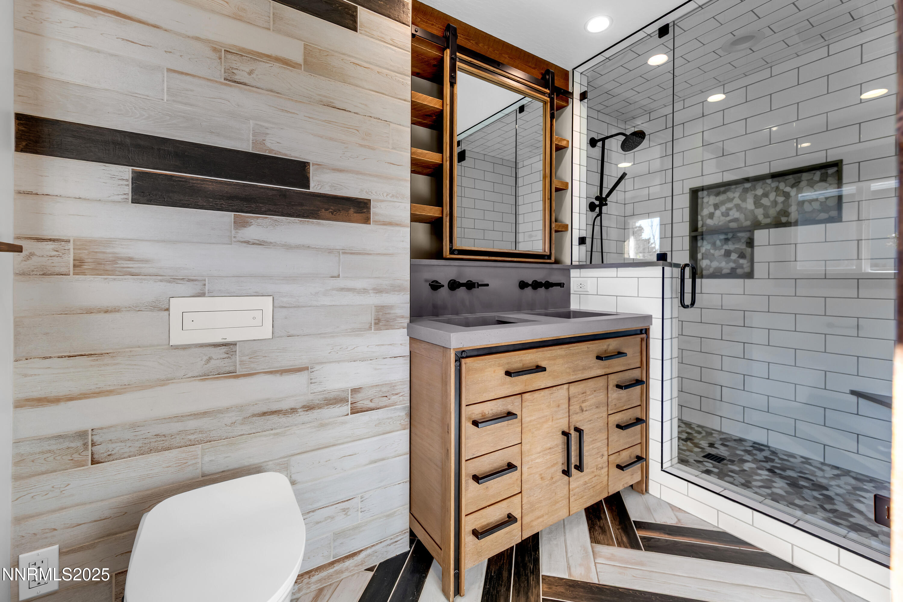 1020 Pineridge Drive Property Photo 19